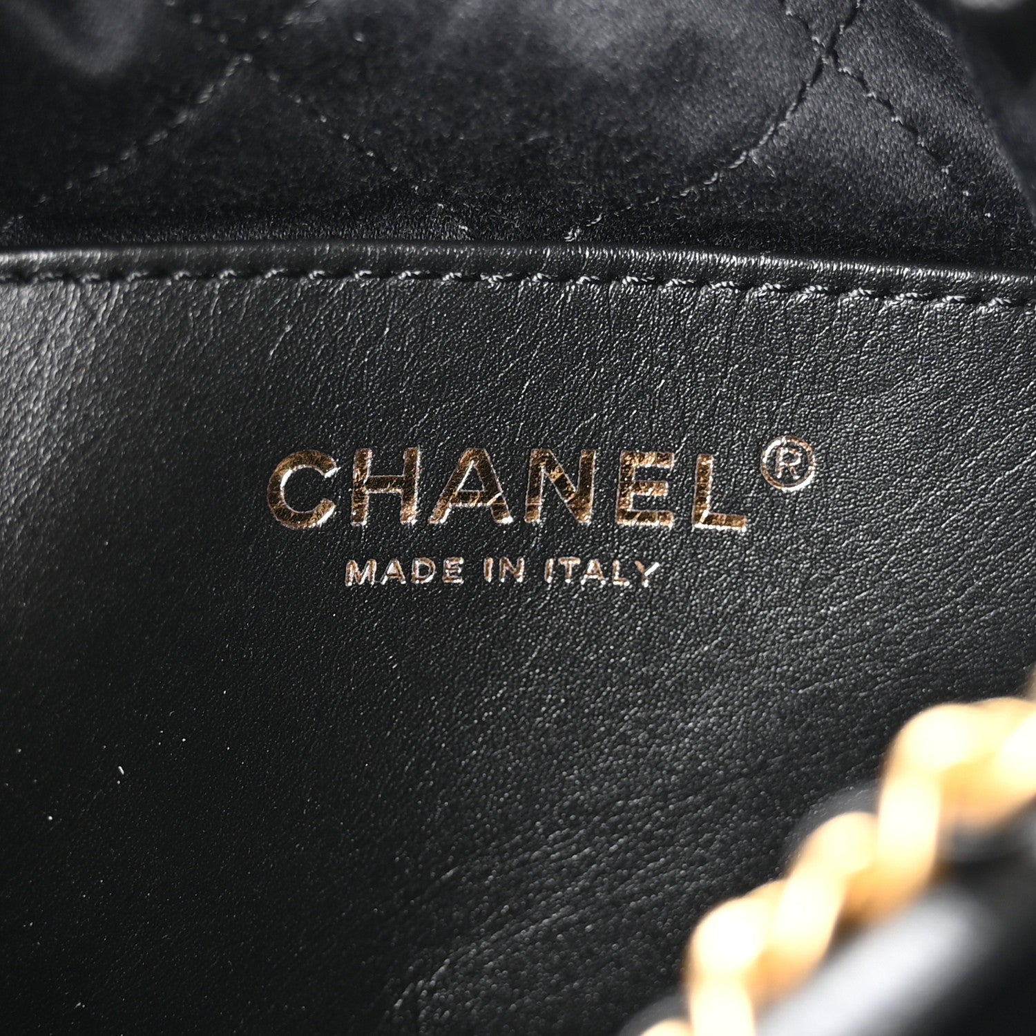 Shiny Crumpled Calfskin Quilted Pearl Mini Chanel 22 Black