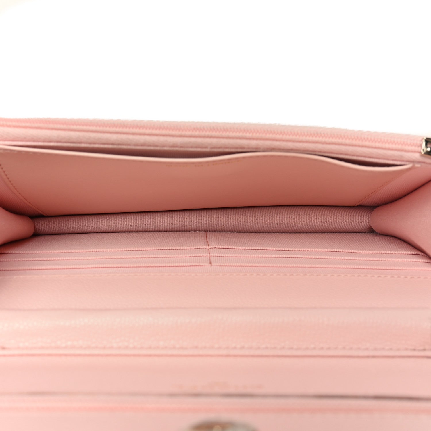 Caviar Quilted Wallet on Chain WOC Light Pink
