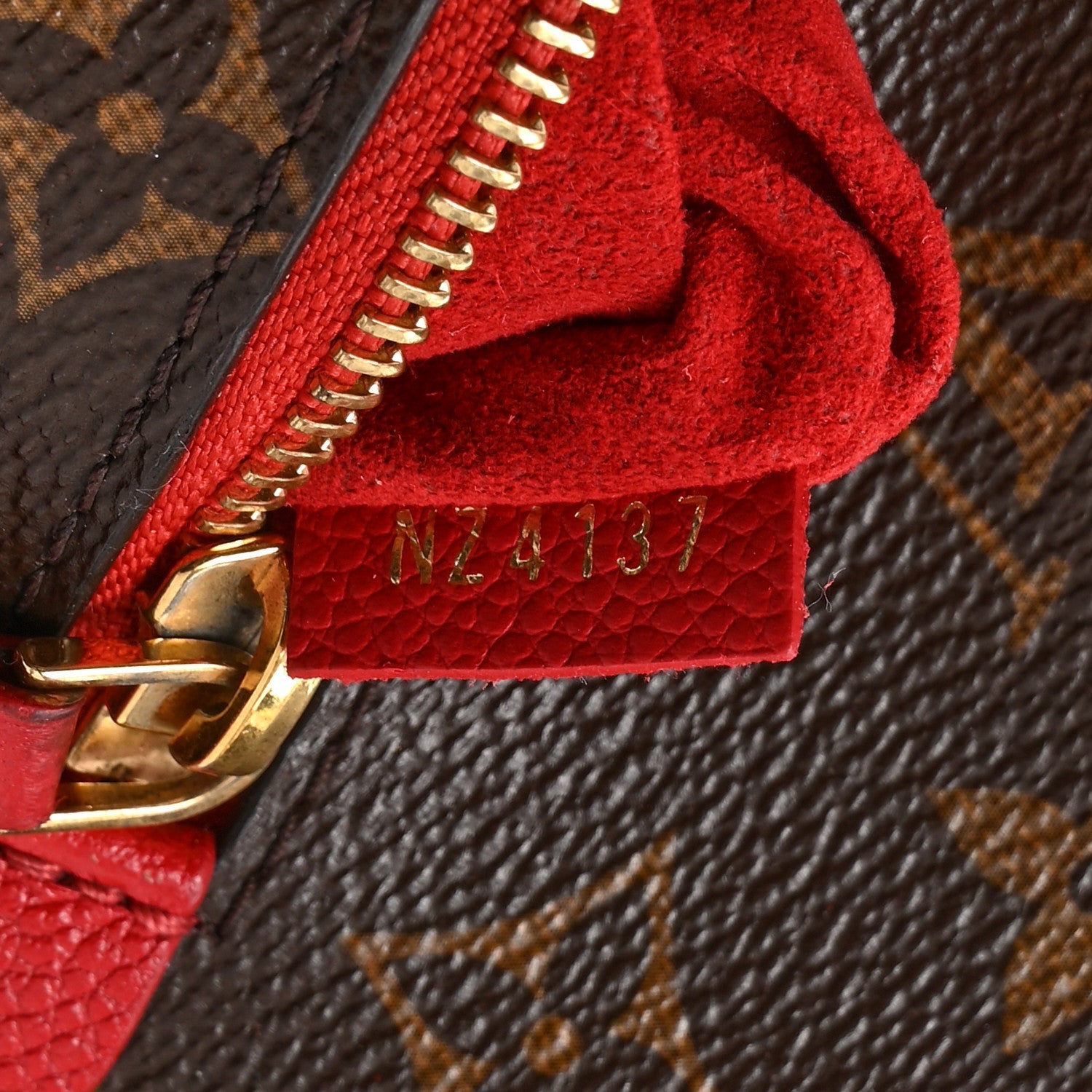 Monogram Popincourt PM Red
