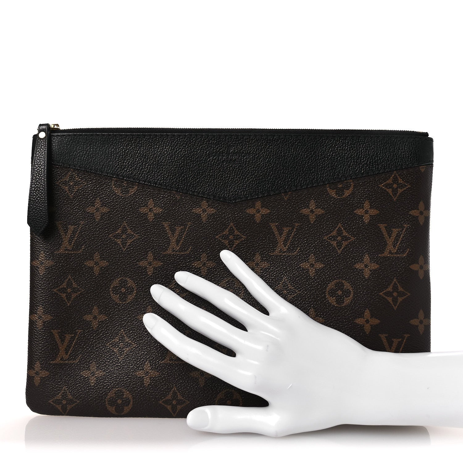 Monogram Daily Pouch Black