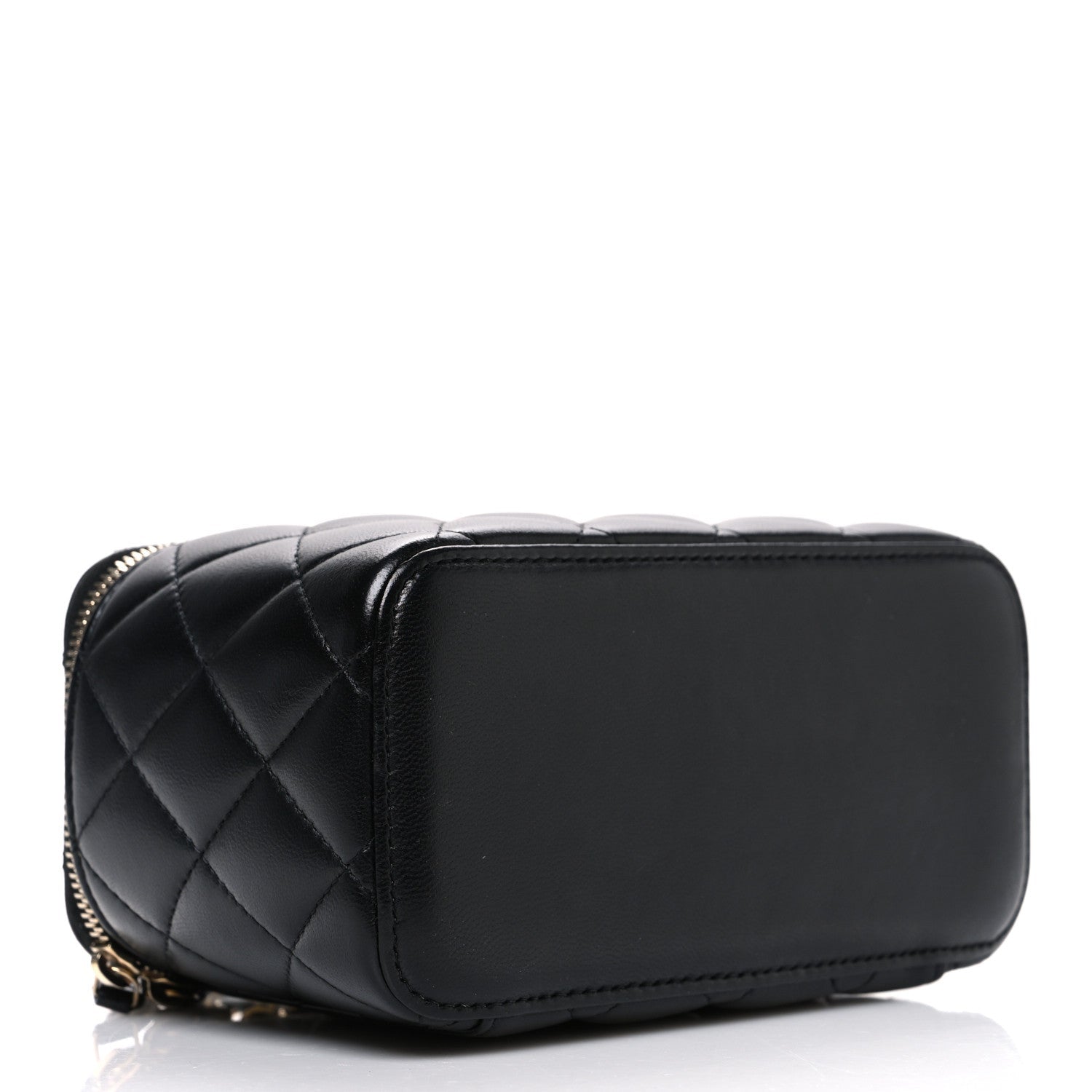 Lambskin Quilted Pearl Crush Small Vanity Case With Chain Black