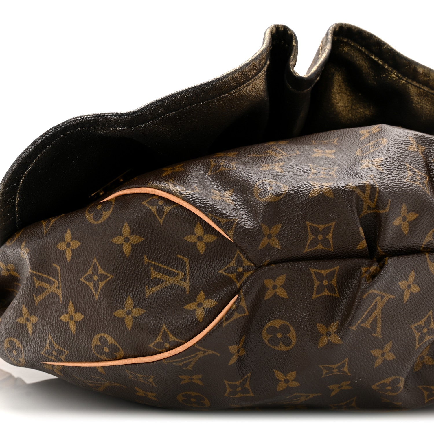 Monogram Kalahari GM