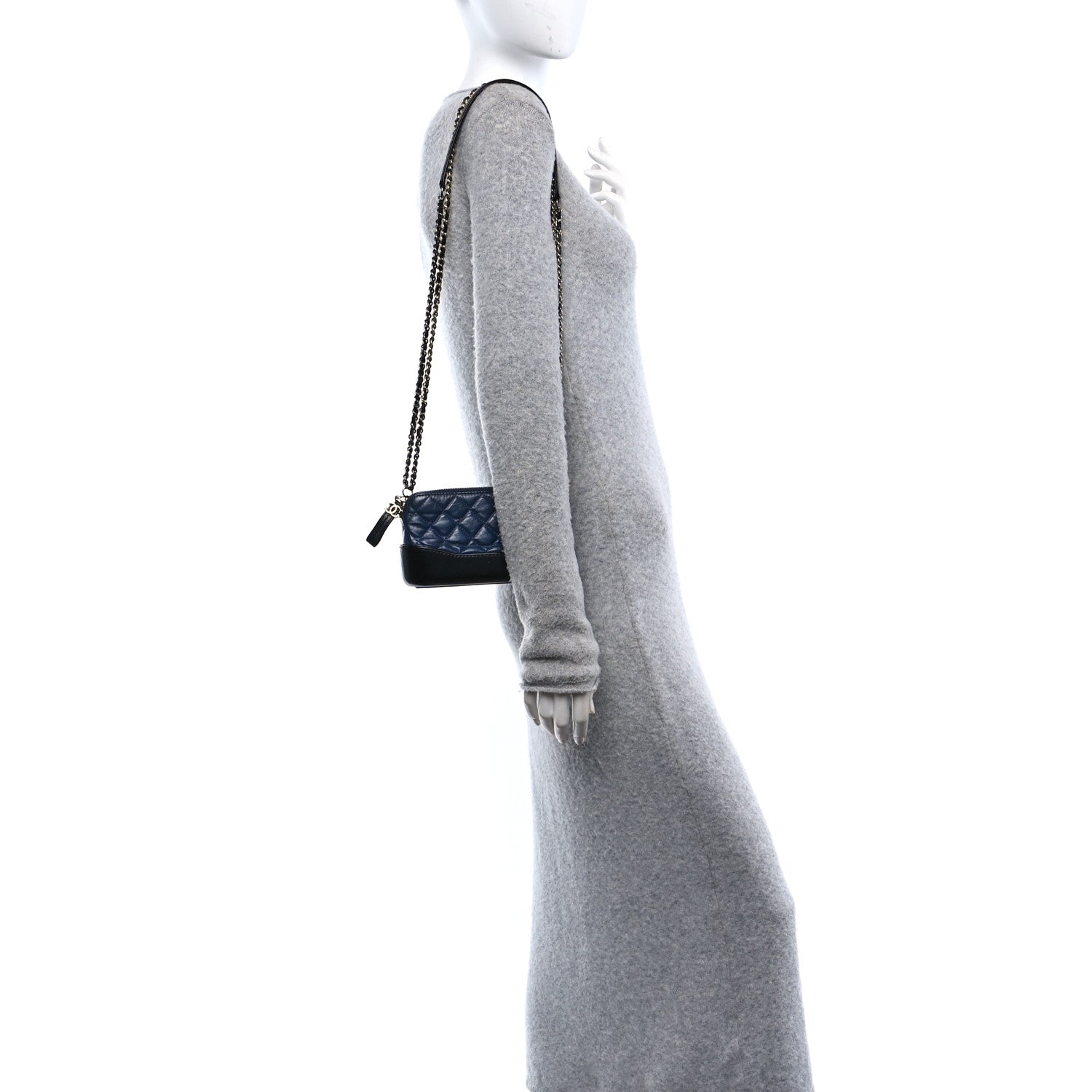 Aged Calfskin Quilted Small Gabrielle Clutch With Chain Navy Black