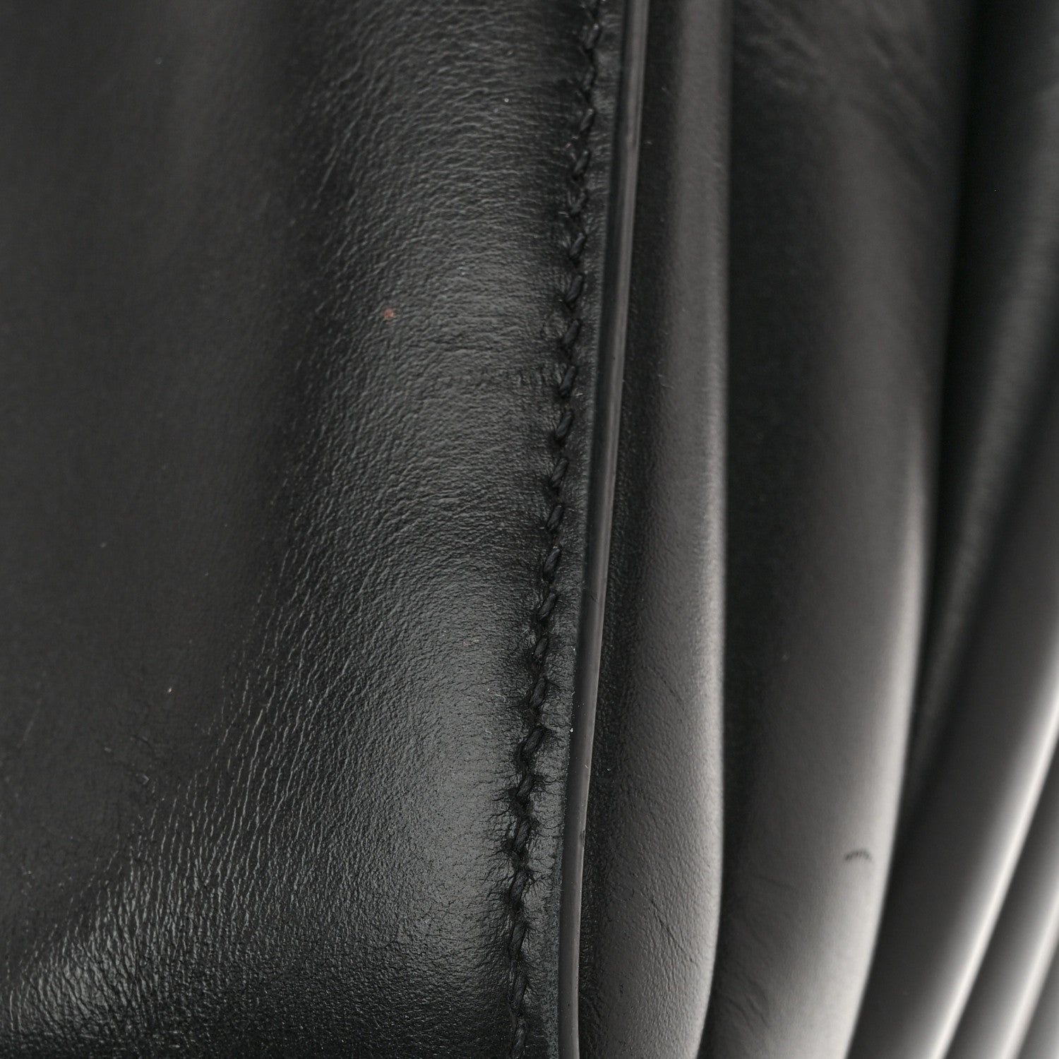 City Calfskin Bibliotheque XL Tote Black