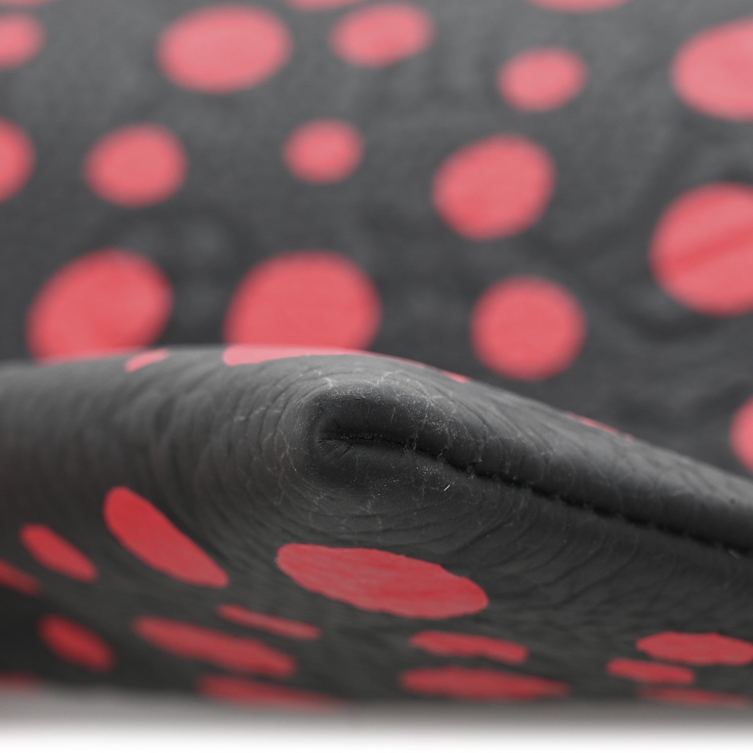 LV X YK Taurillon Monogram Pochette To-Go Black Red