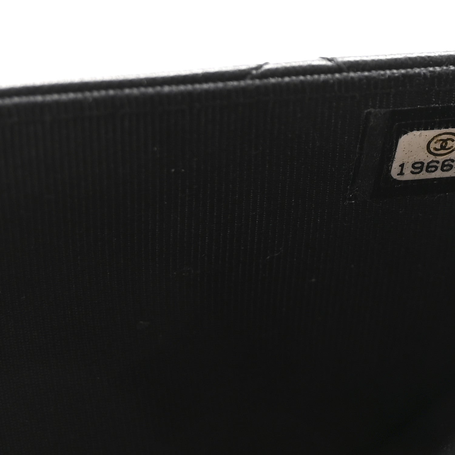 Lambskin Quilted Wallet On Chain WOC Black
