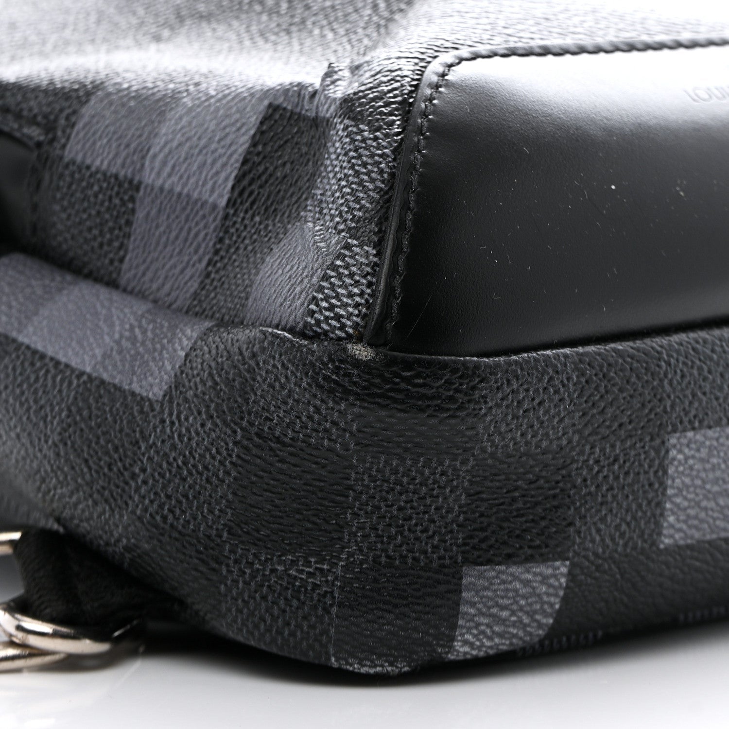 Damier Graphite Pixel Avenue Sling Backpack Gris