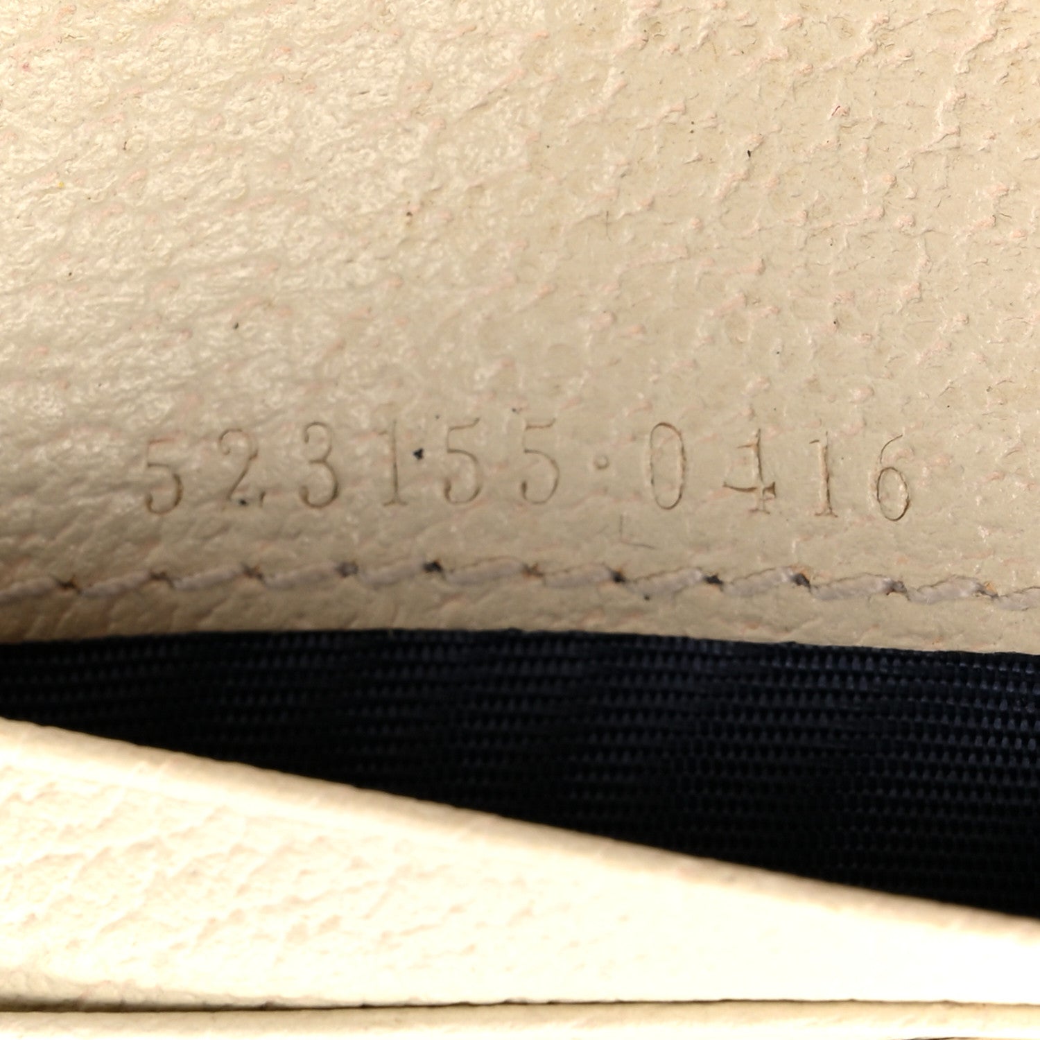 Textured Calfskin Web Ophidia Card Case Mystic White