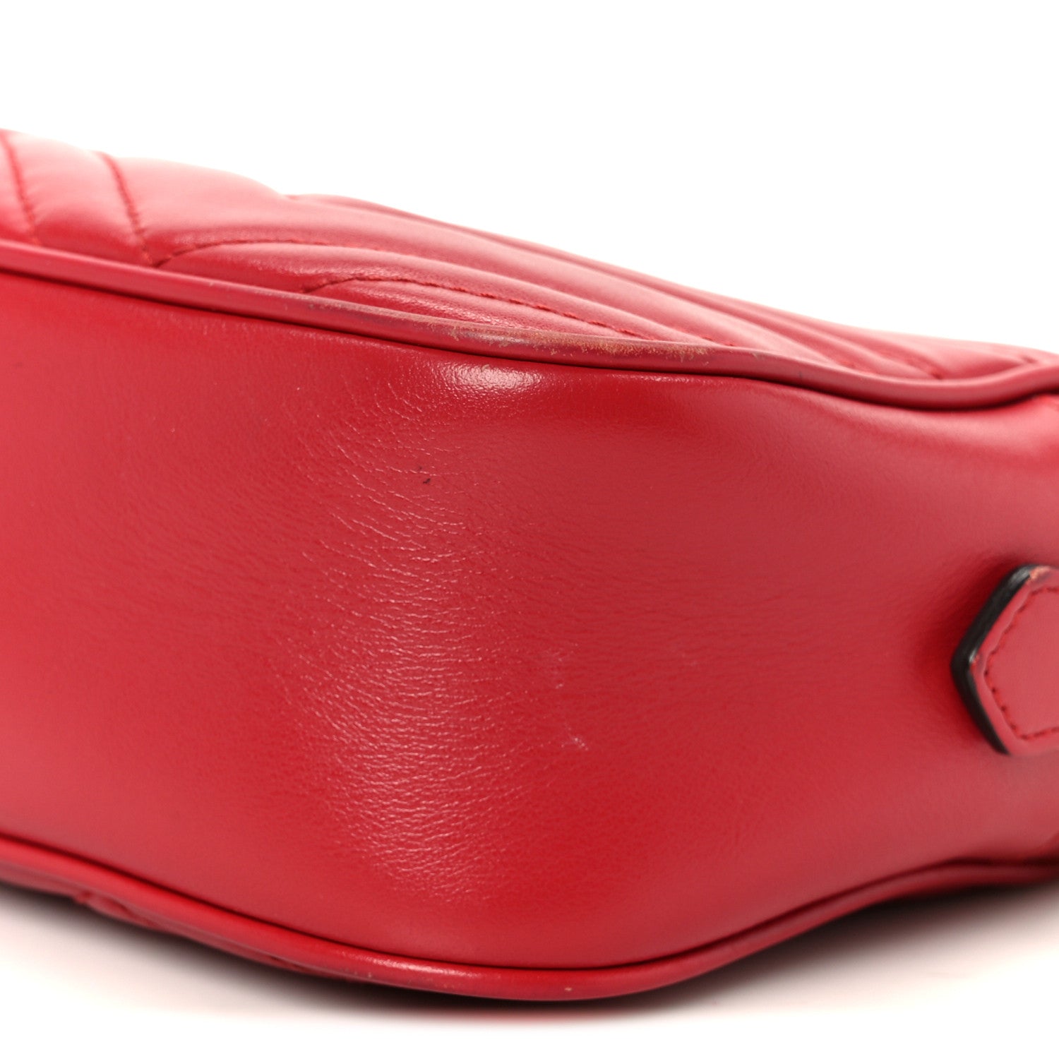 Calfskin Matelasse Small GG Marmont Chain Shoulder Bag Hibiscus Red