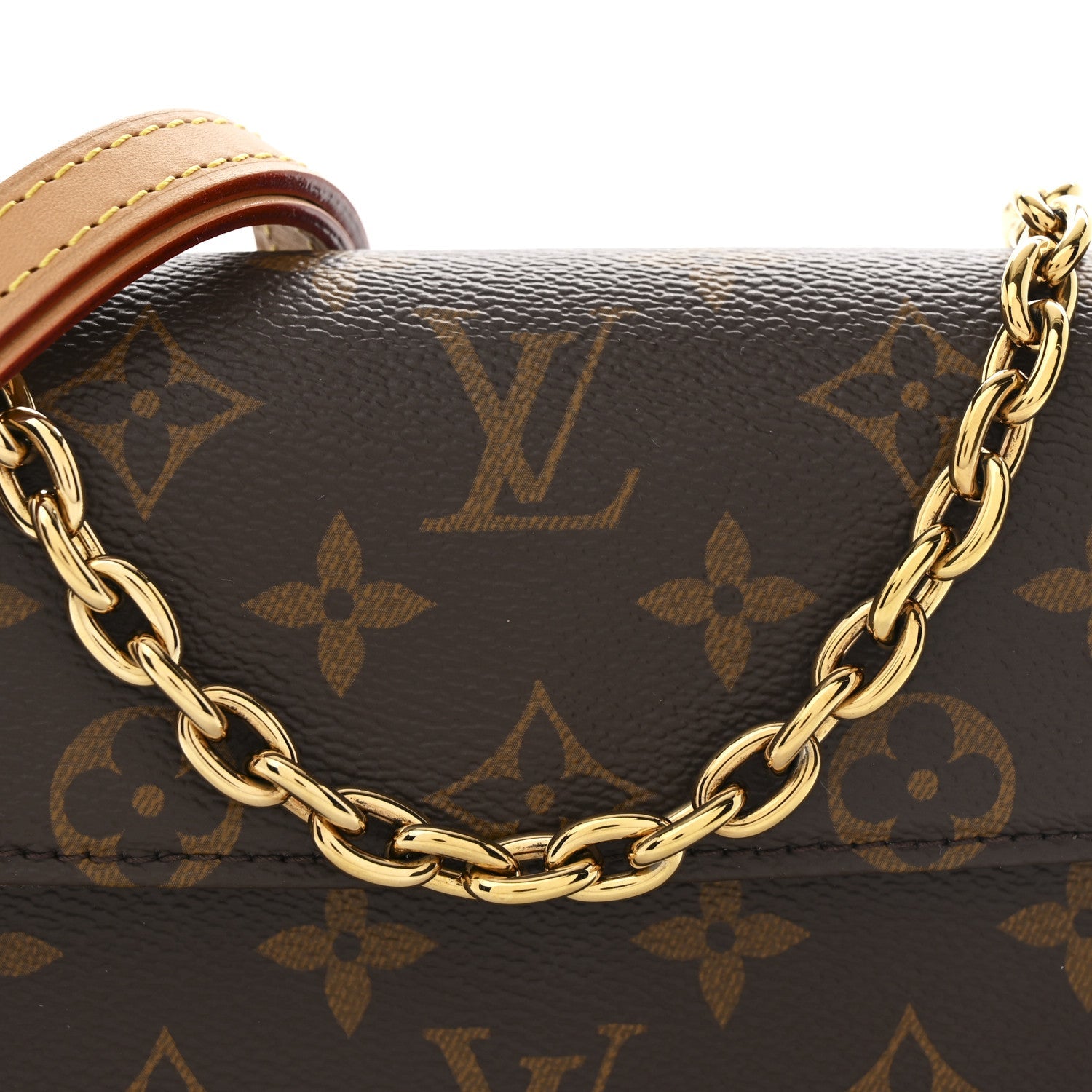 Monogram Ivy Wallet On Chain