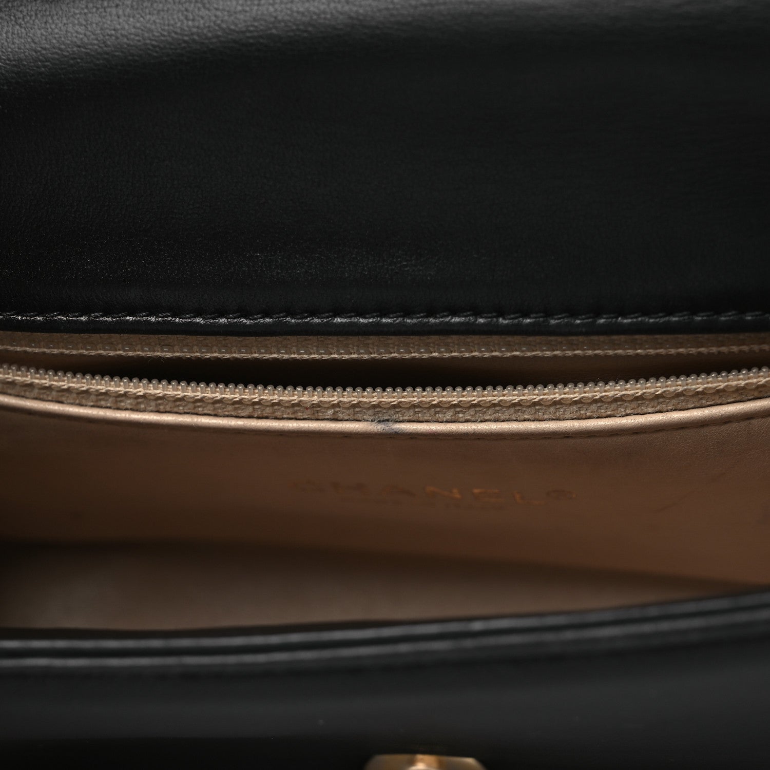 Lambskin Mini Carry Chic Flap Black