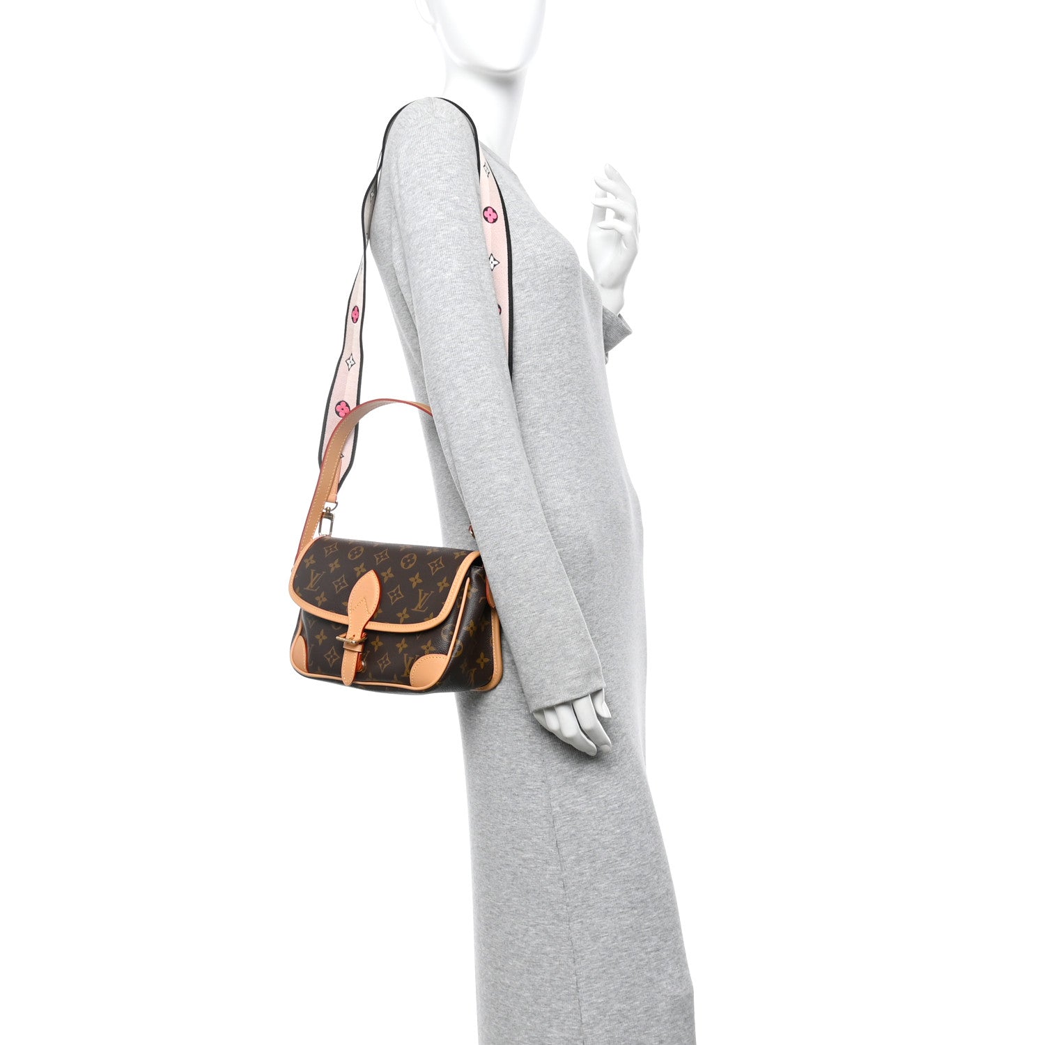 Monogram Diane Black