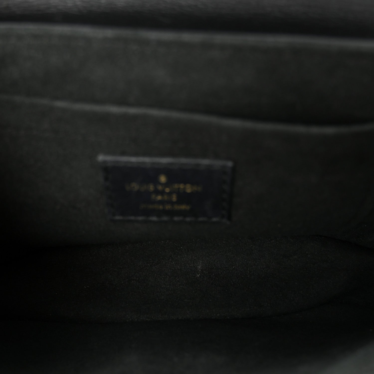 Calfskin New Wave Chain MM Black