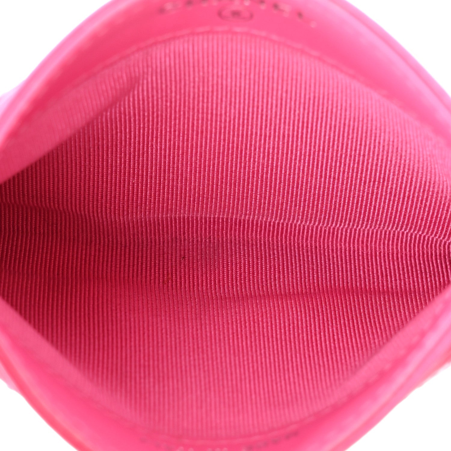 Caviar Quilted Enamel Card Holder Pink