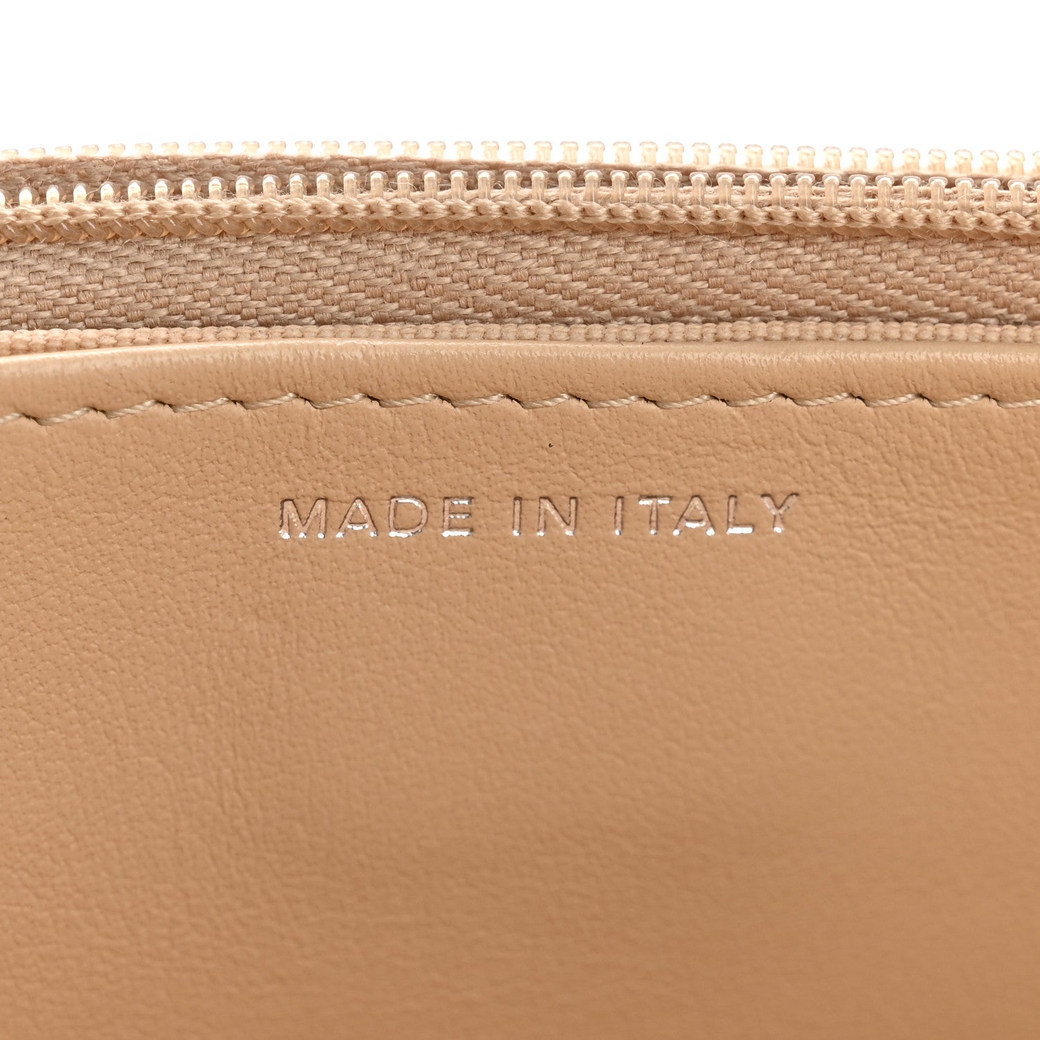 Caviar Quilted Wallet on Chain WOC Beige