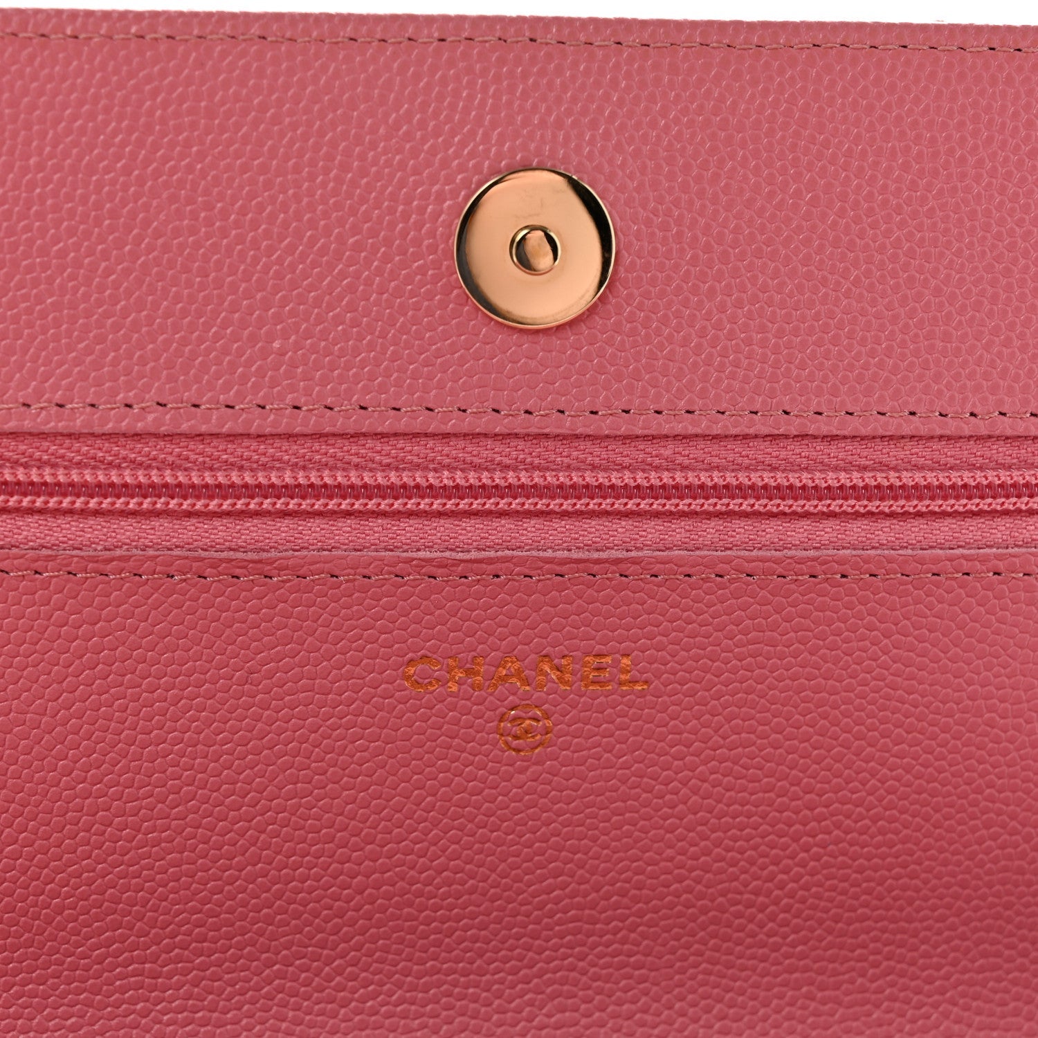 Caviar Quilted Wallet on Chain WOC Pink