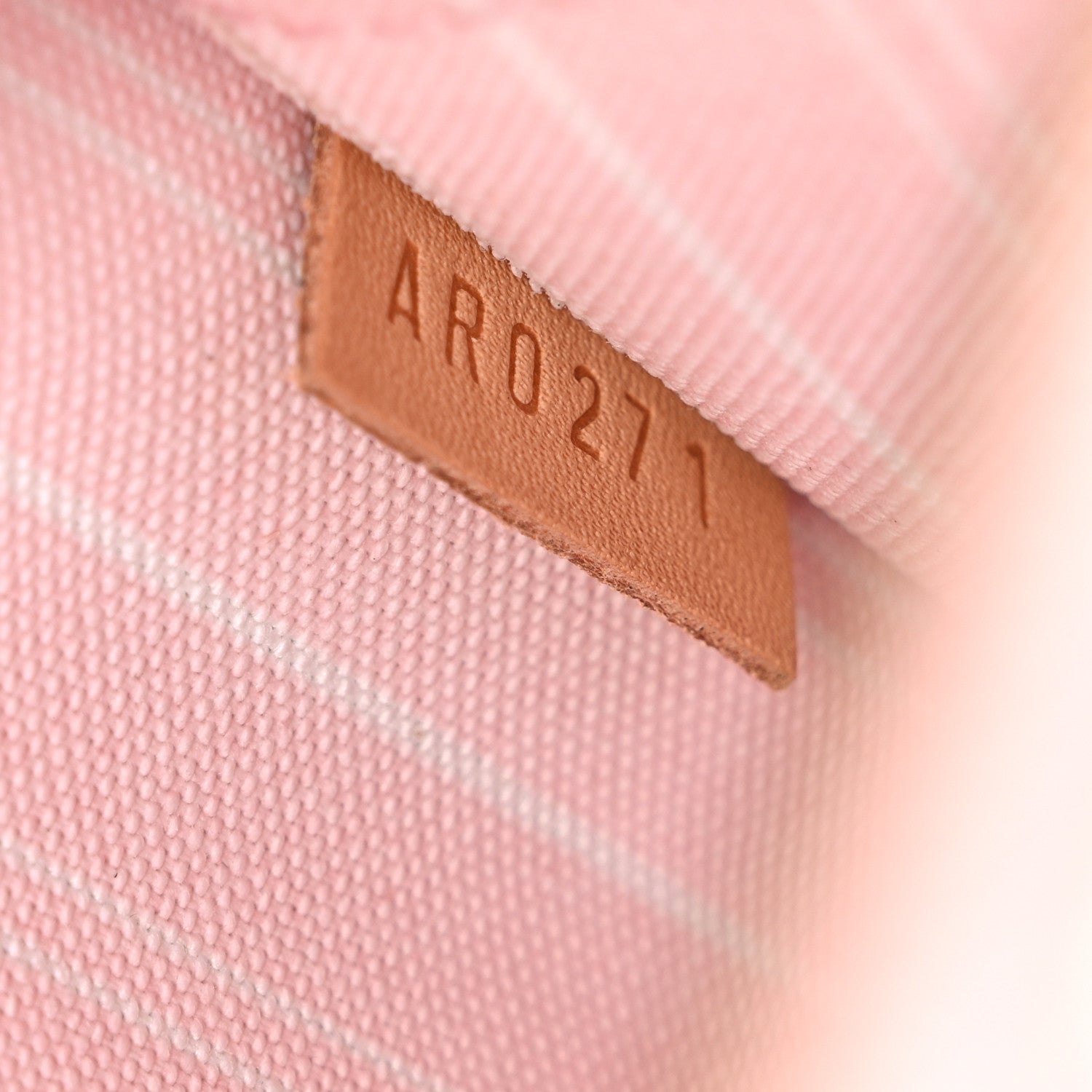 Monogram By The Pool Neverfull MM Pochette Light Pink