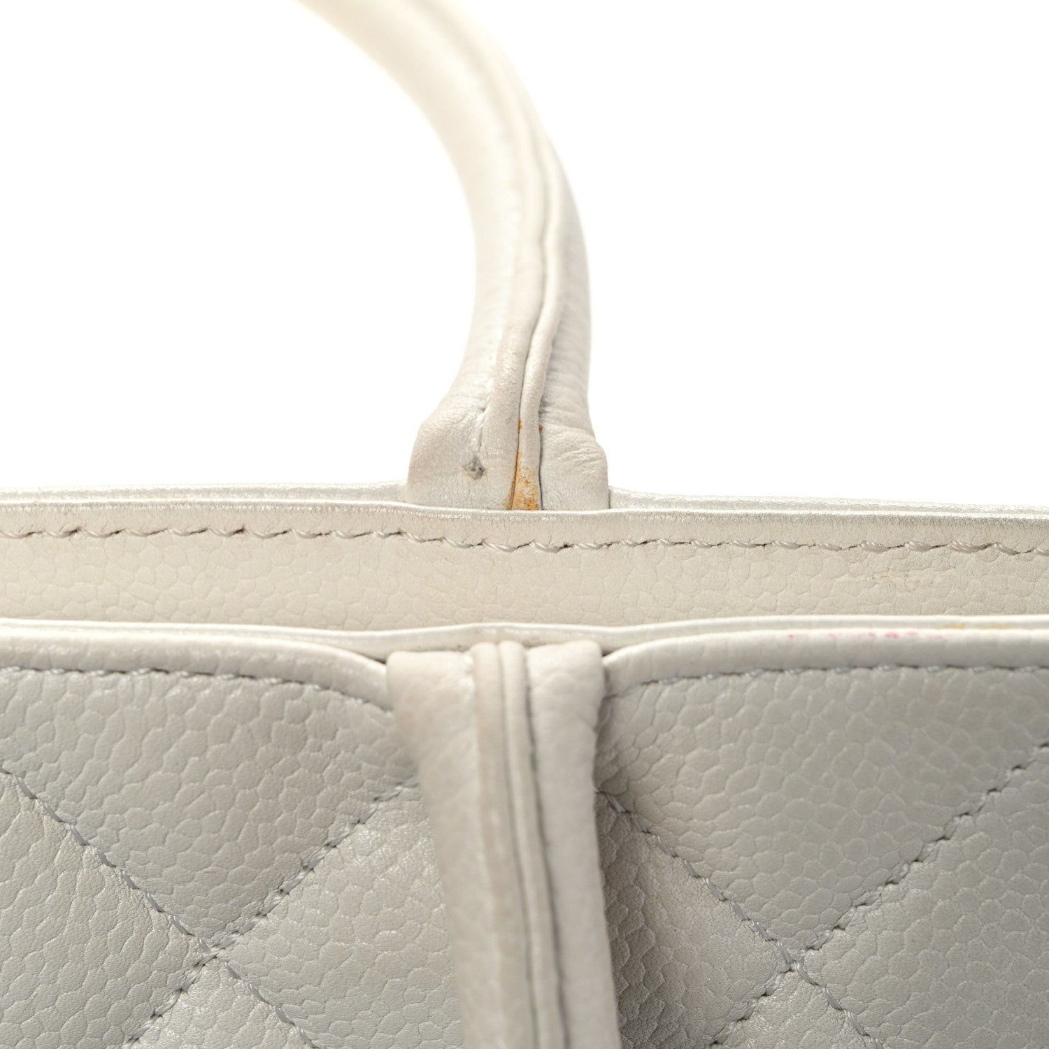 Caviar Quilted Medallion Tote White
