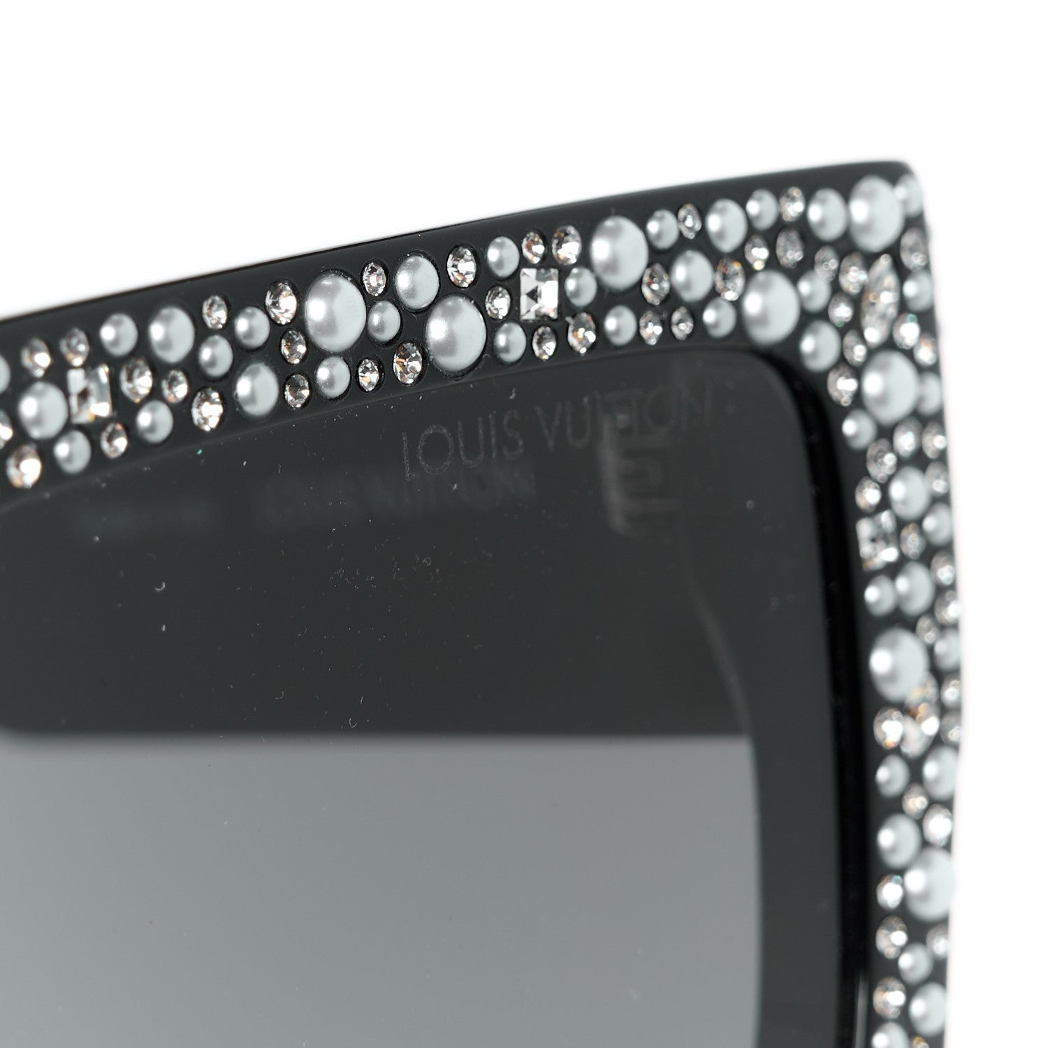 Acetate LV Clash Pearls & Strass Sunglasses Z2396W Black