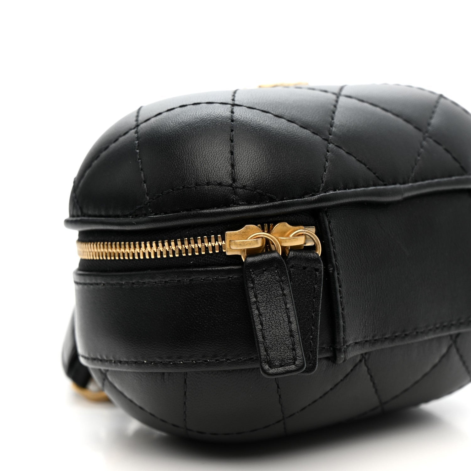 Lambskin Quilted CC Bubble Vanity Case With Chain Black