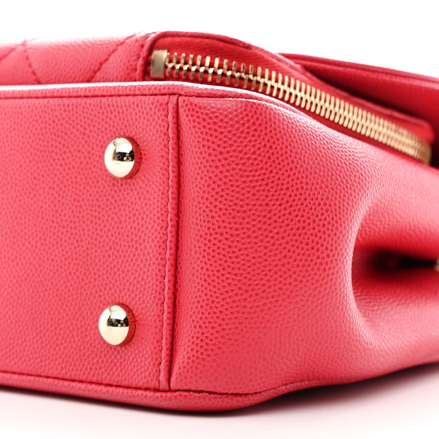 Caviar Quilted Medium Business Affinity Flap Red