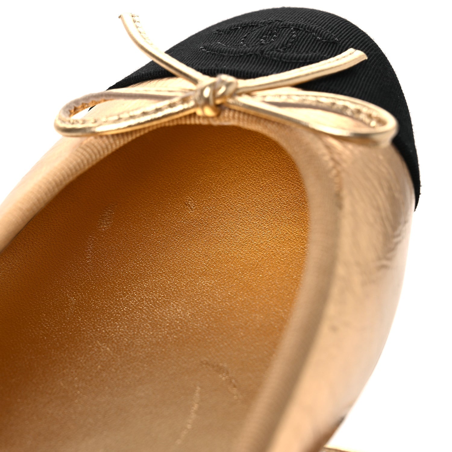 Laminated Crumpled Lambskin Grosgrain Cap Toe CC Ballerina Flats 37.5 Gold Black