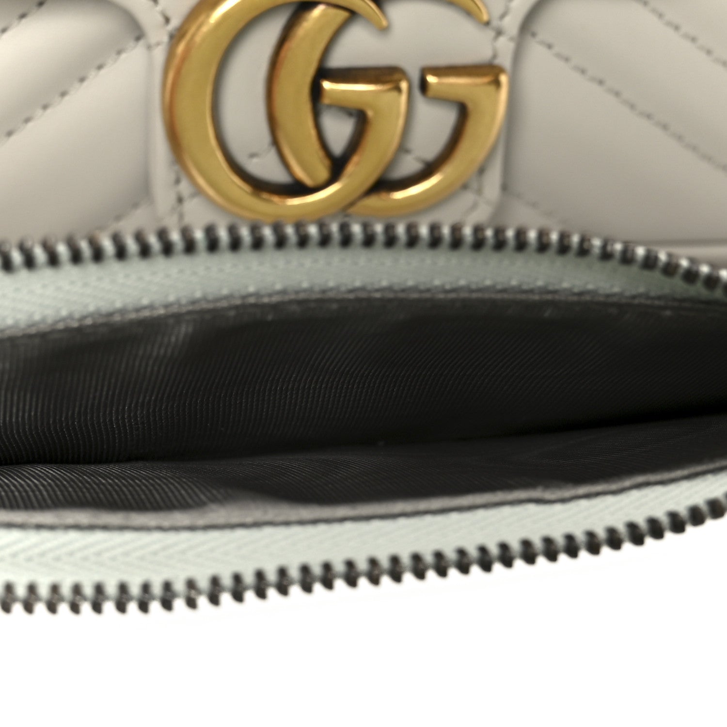Calfskin Matelasse Mini GG Marmont Shoulder Bag With Card Holder White Light Grey