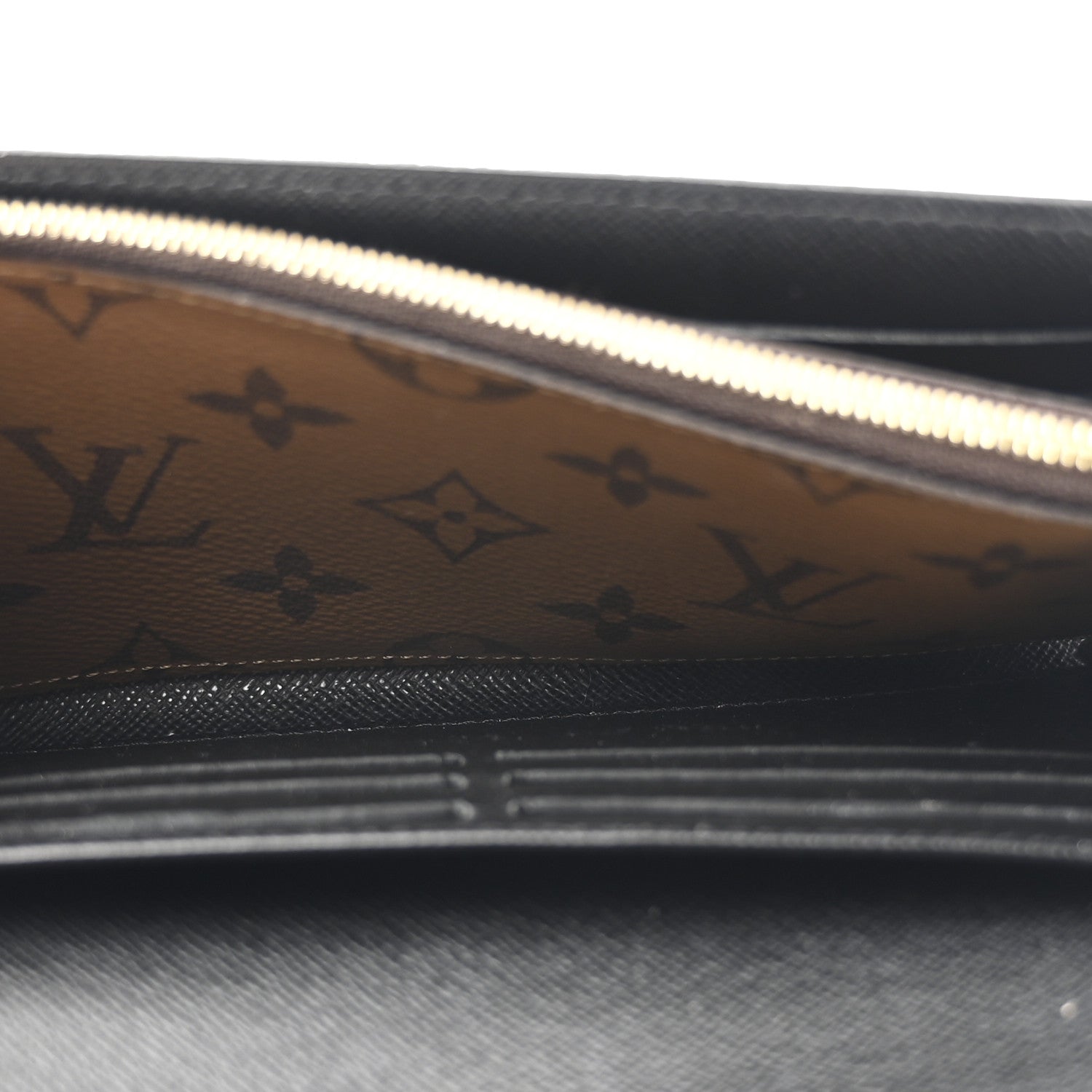 Reverse Monogram Giant Sarah Wallet