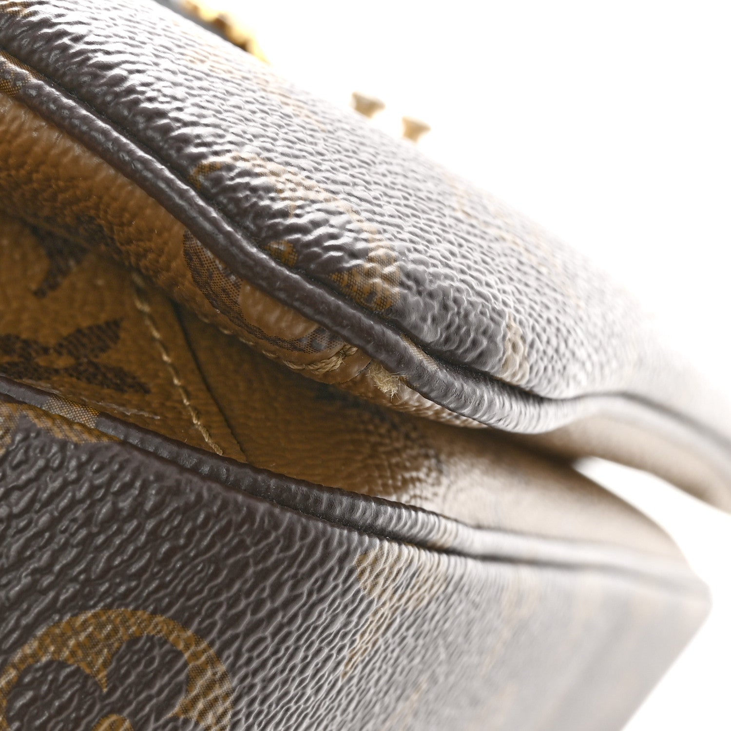 Reverse Monogram Pochette Metis