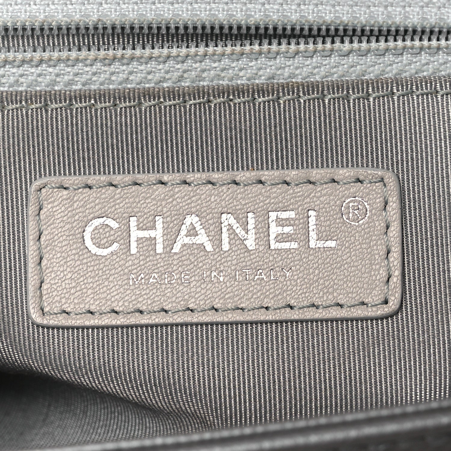 Metallic Caviar Chevron Quilted New Medium Boy Flap Silver