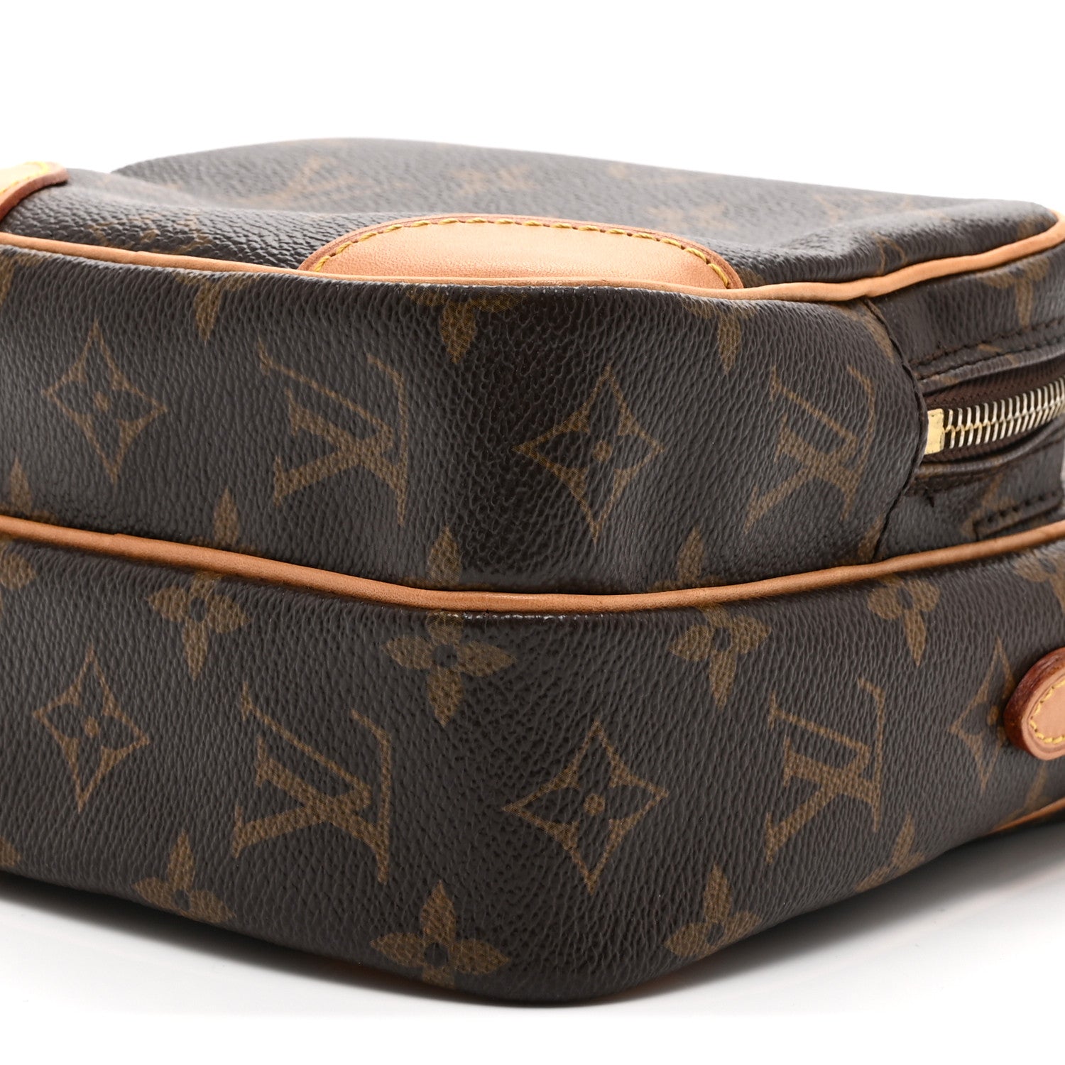 Monogram Amazone