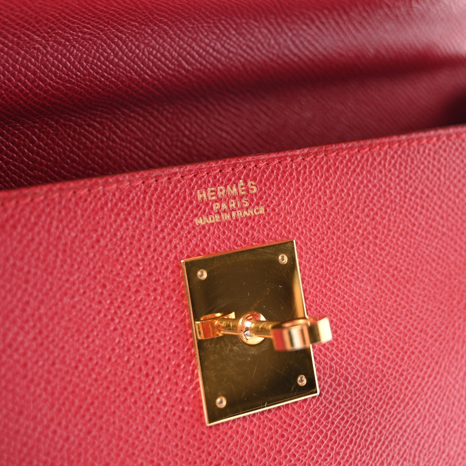 Epsom Kelly Sellier 32 Rouge Vif