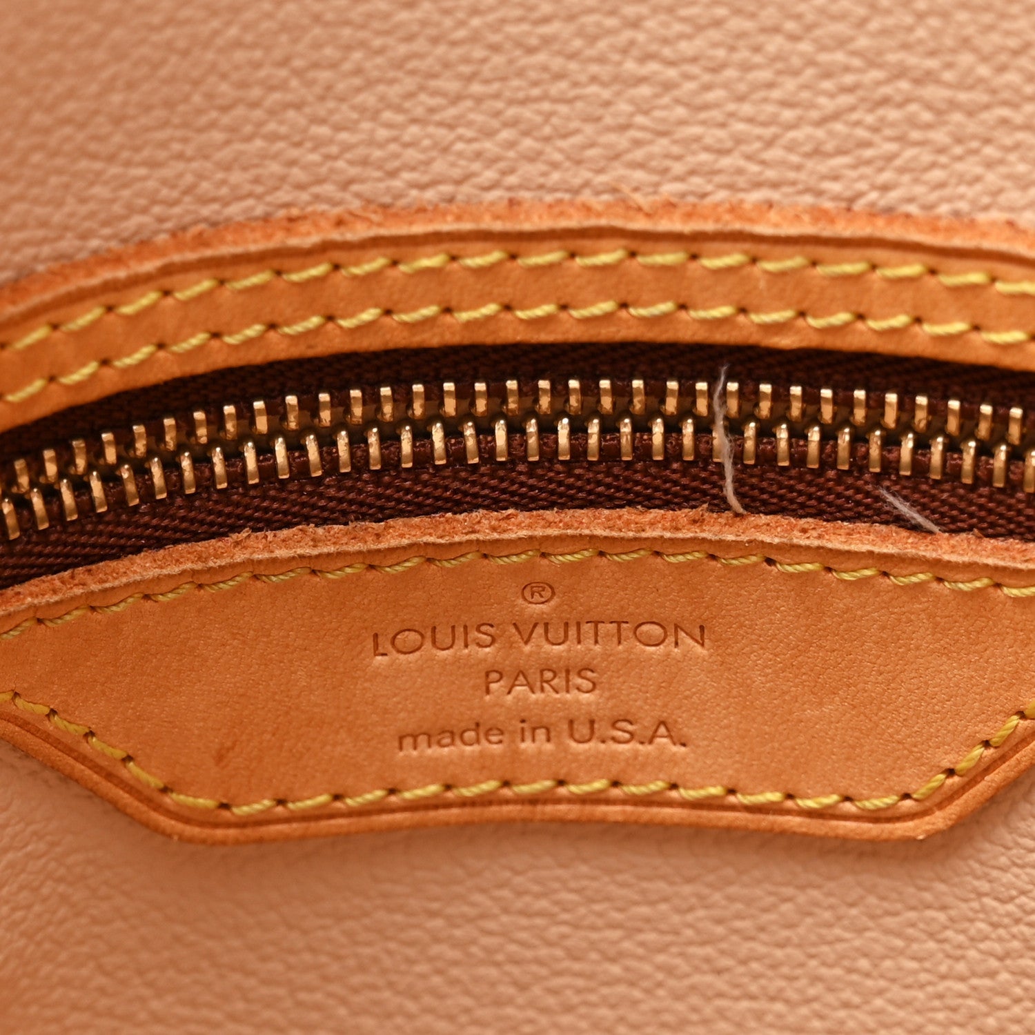 Monogram Petit Bucket 23
