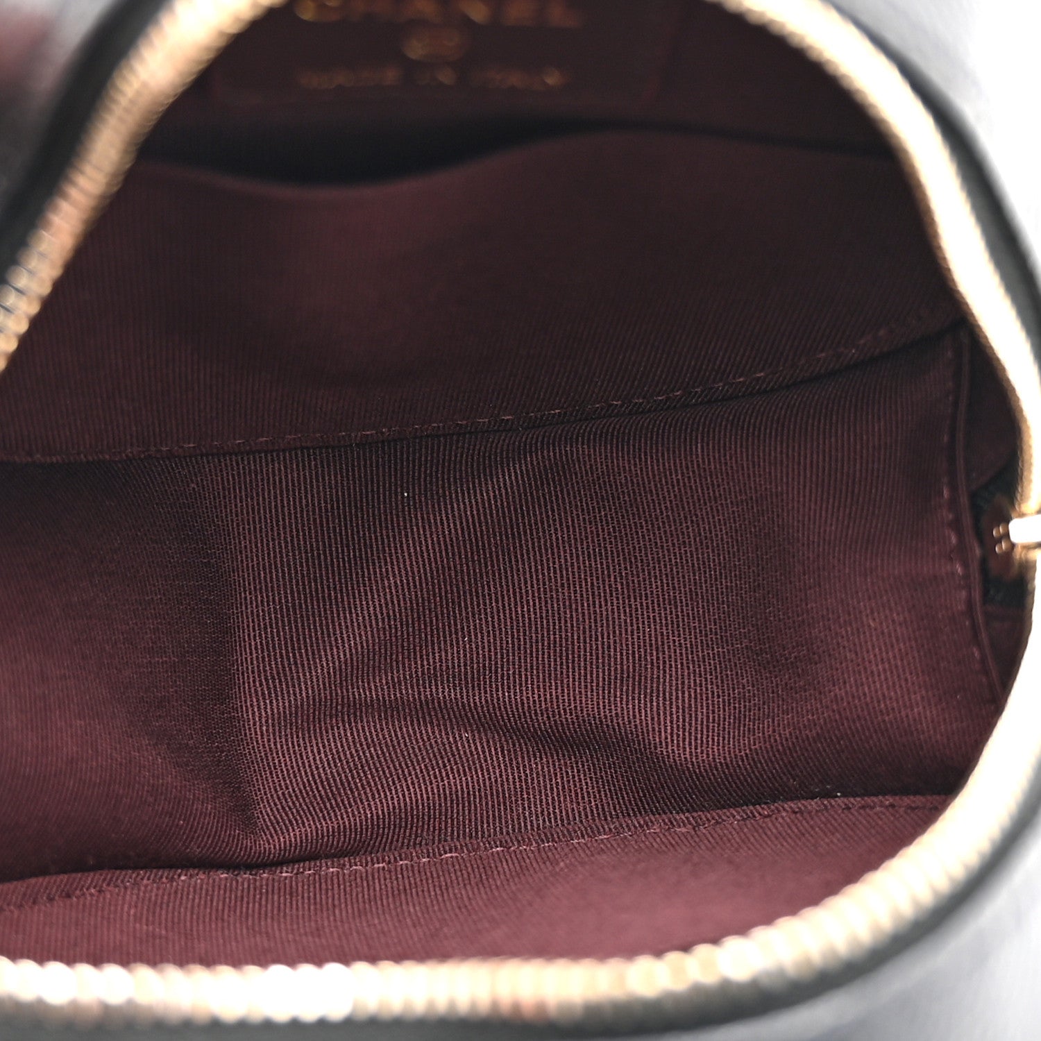 Caviar Quilted Round Clutch With Chain Black