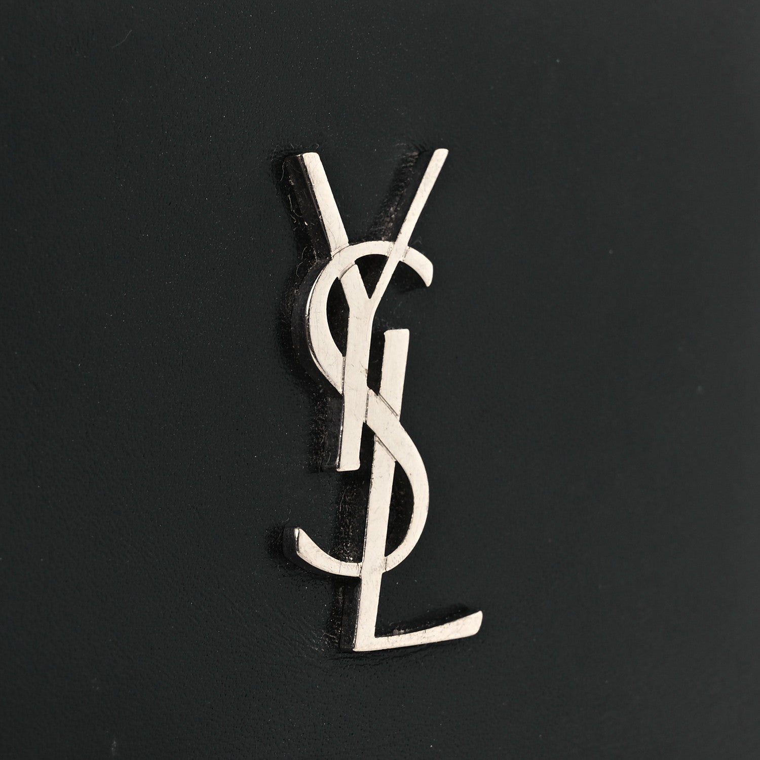 Smooth Calfskin Monogram Zipped Card Case Black