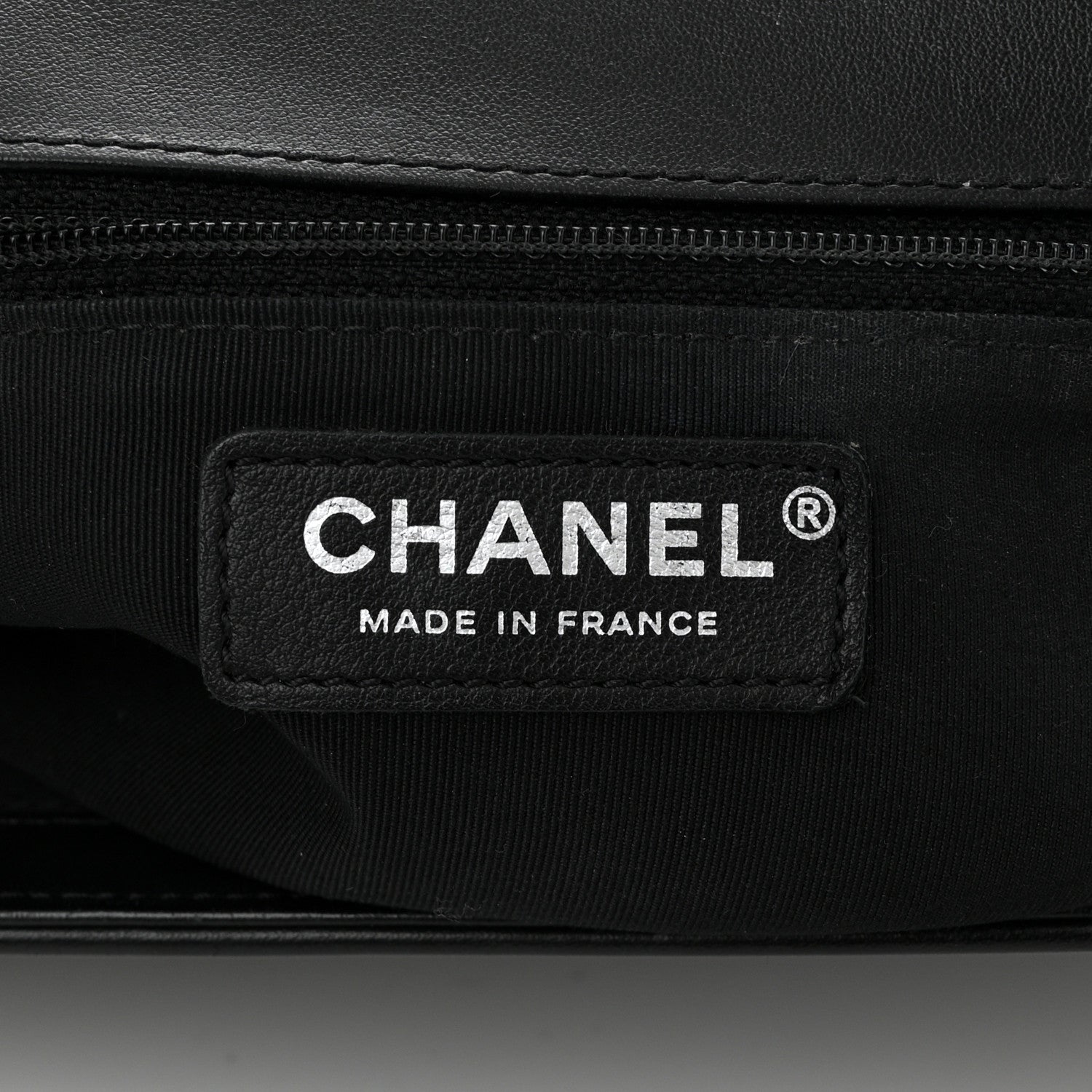 Calfskin Quilted New Medium Boy Flap So Black