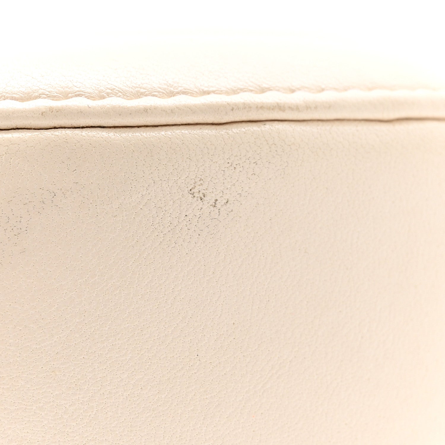 Lambskin Quilted Chanel 19 Round Clutch With Chain White