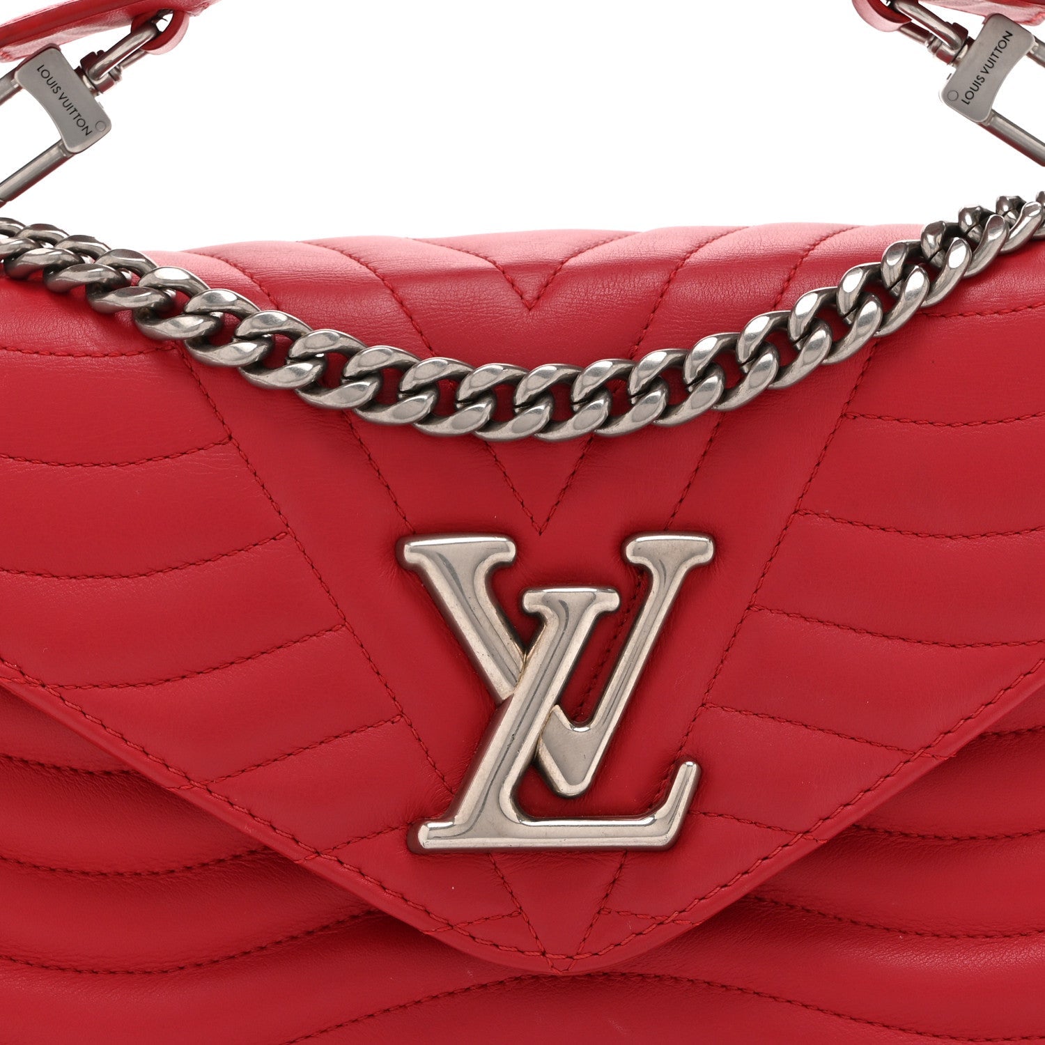 Calfskin New Wave Chain MM Ecarlate