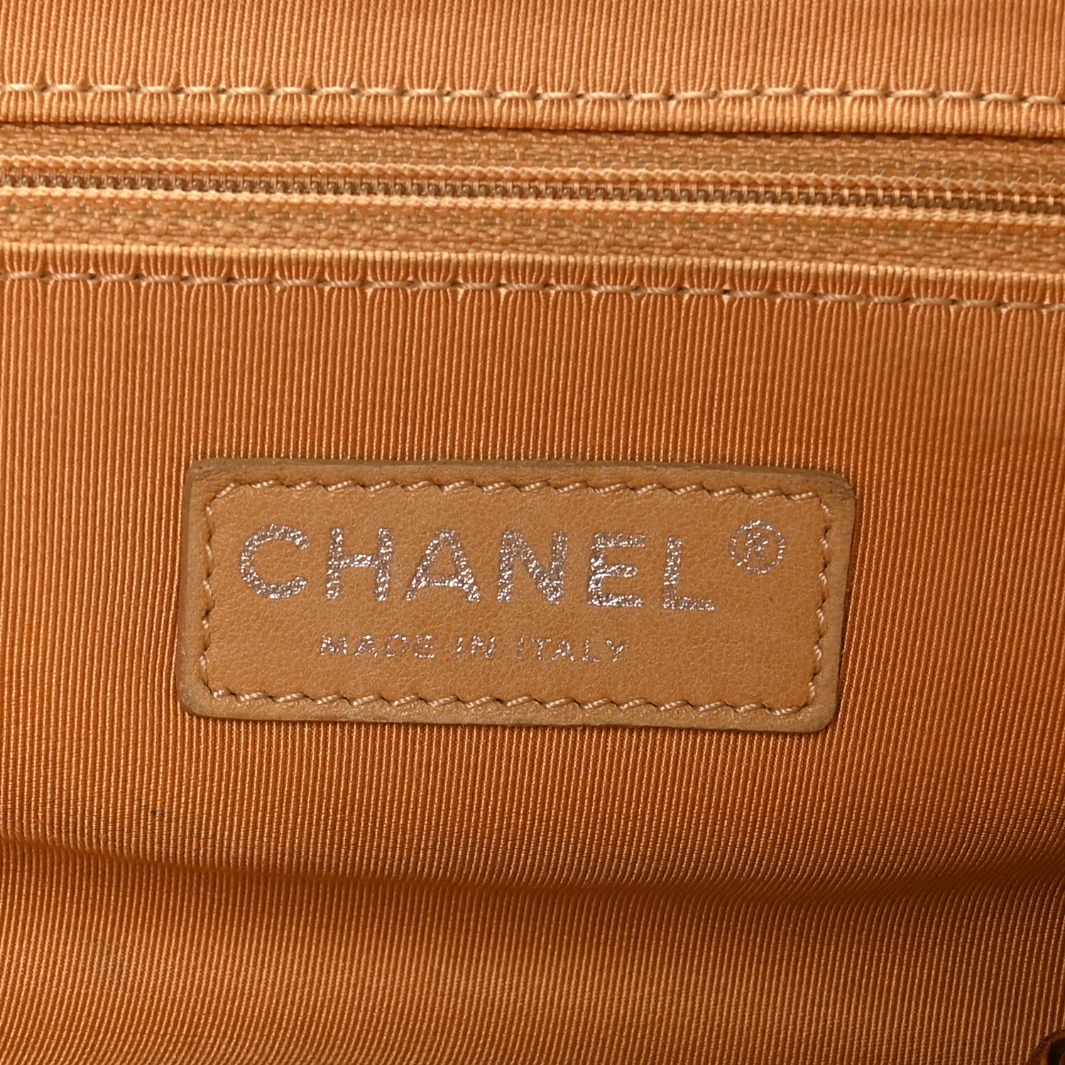 Washed Lambskin Medium Chain Around Messenger Brown