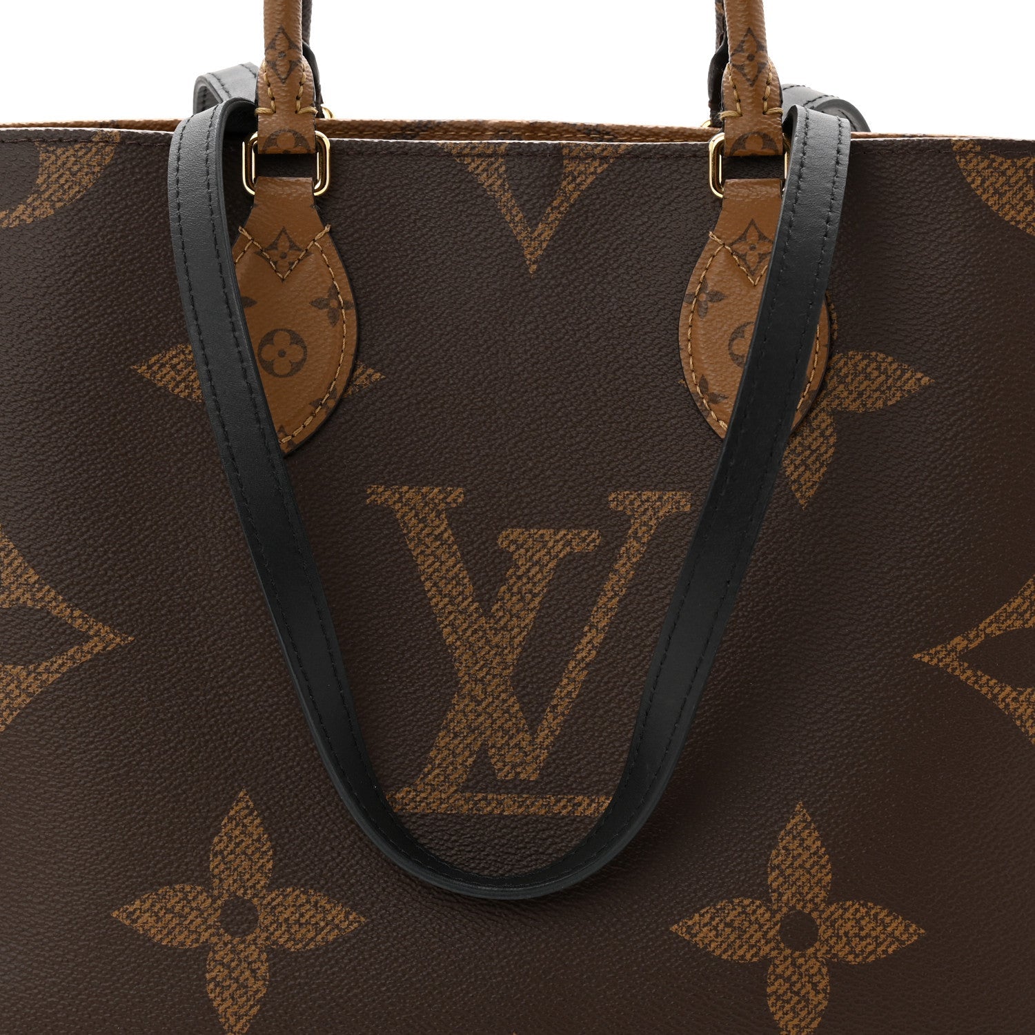 Reverse Monogram Giant Onthego MM