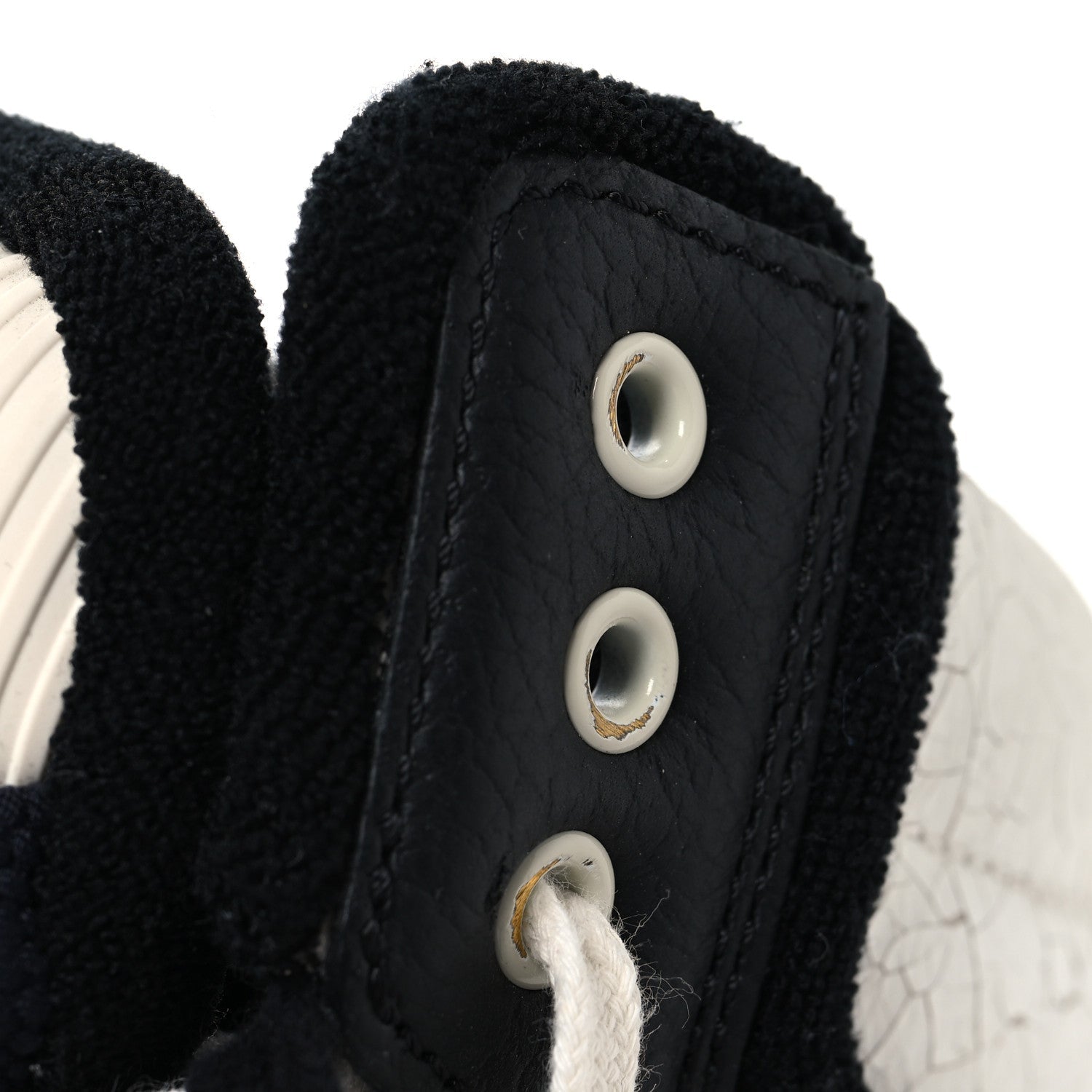 Crackled Calfskin Mens Cure 05 High Top Sneakers 42 Black White