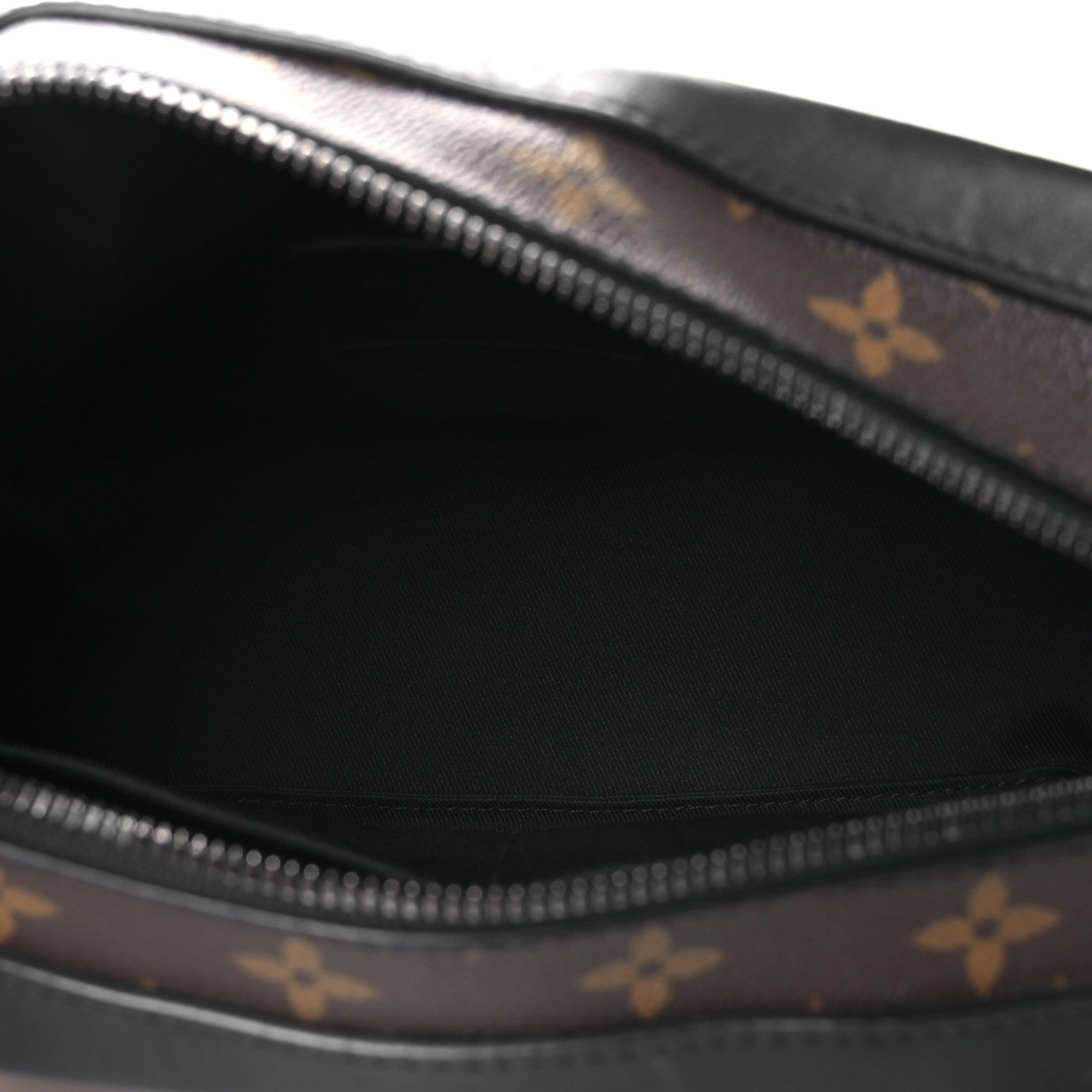Monogram Solar Ray Soft Trunk