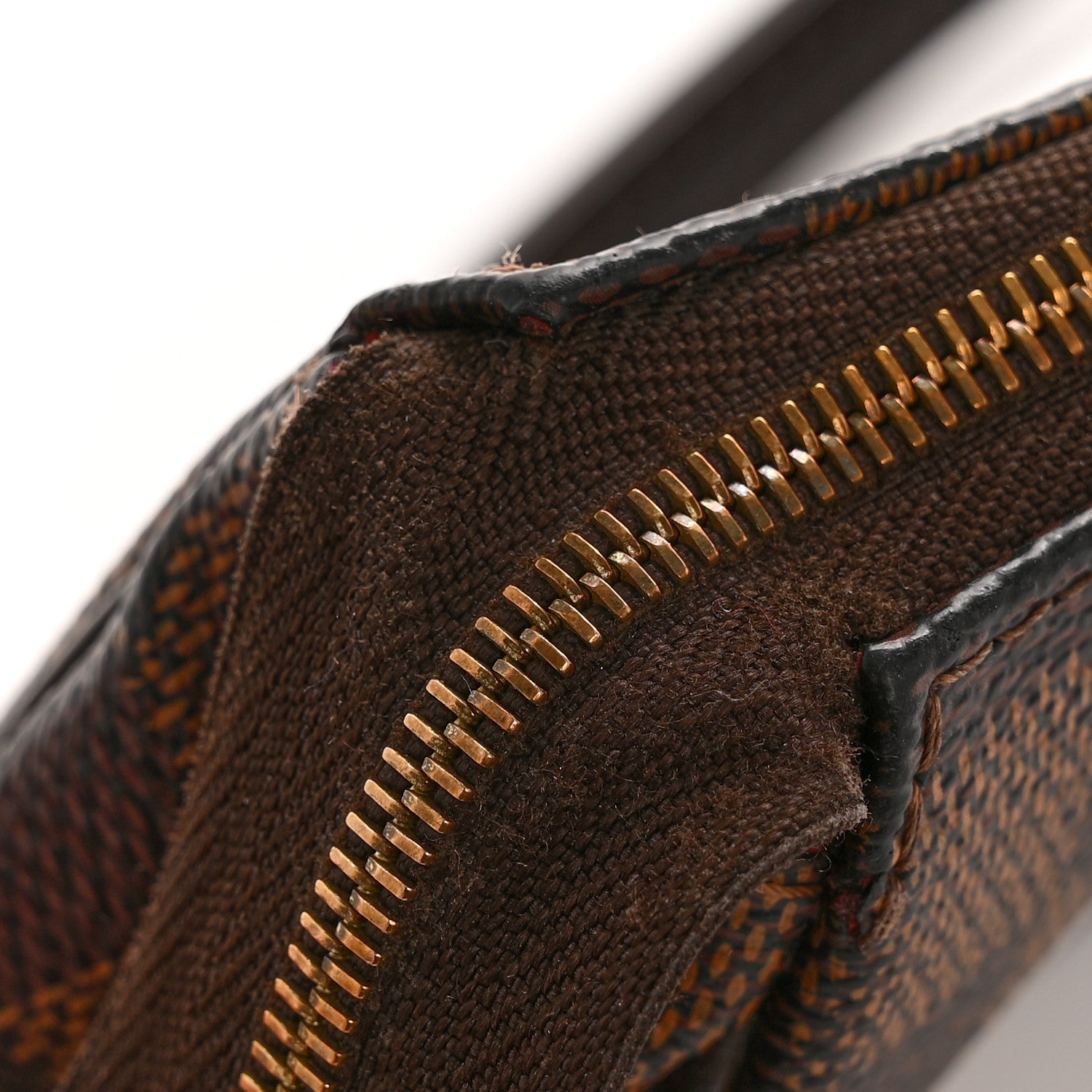 Damier Ebene Eva Clutch
