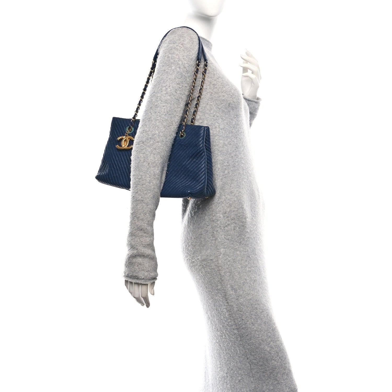 Wrinkled Lambskin Chevron Quilted Surpique Tote Navy Blue