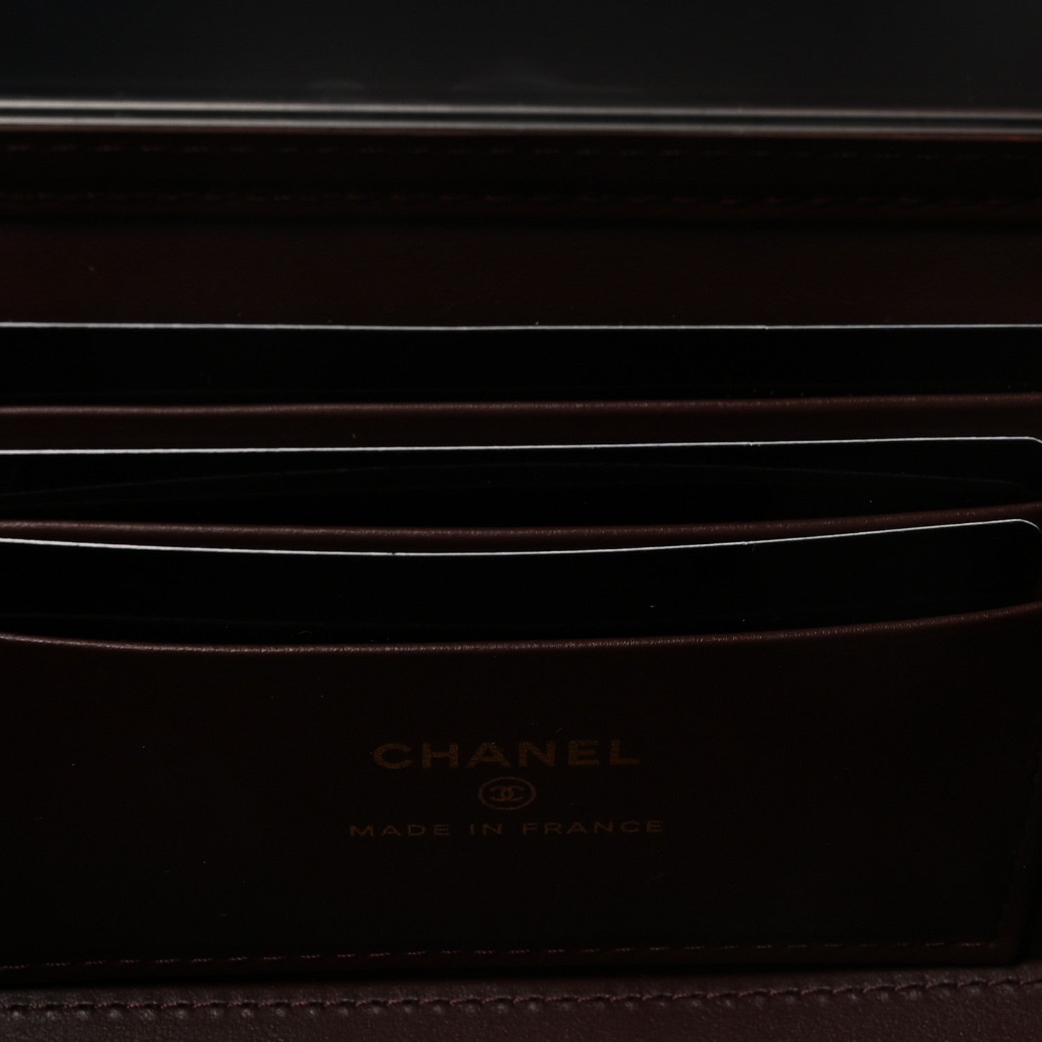 Caviar Quilted Small Vanity Case With Chain Black