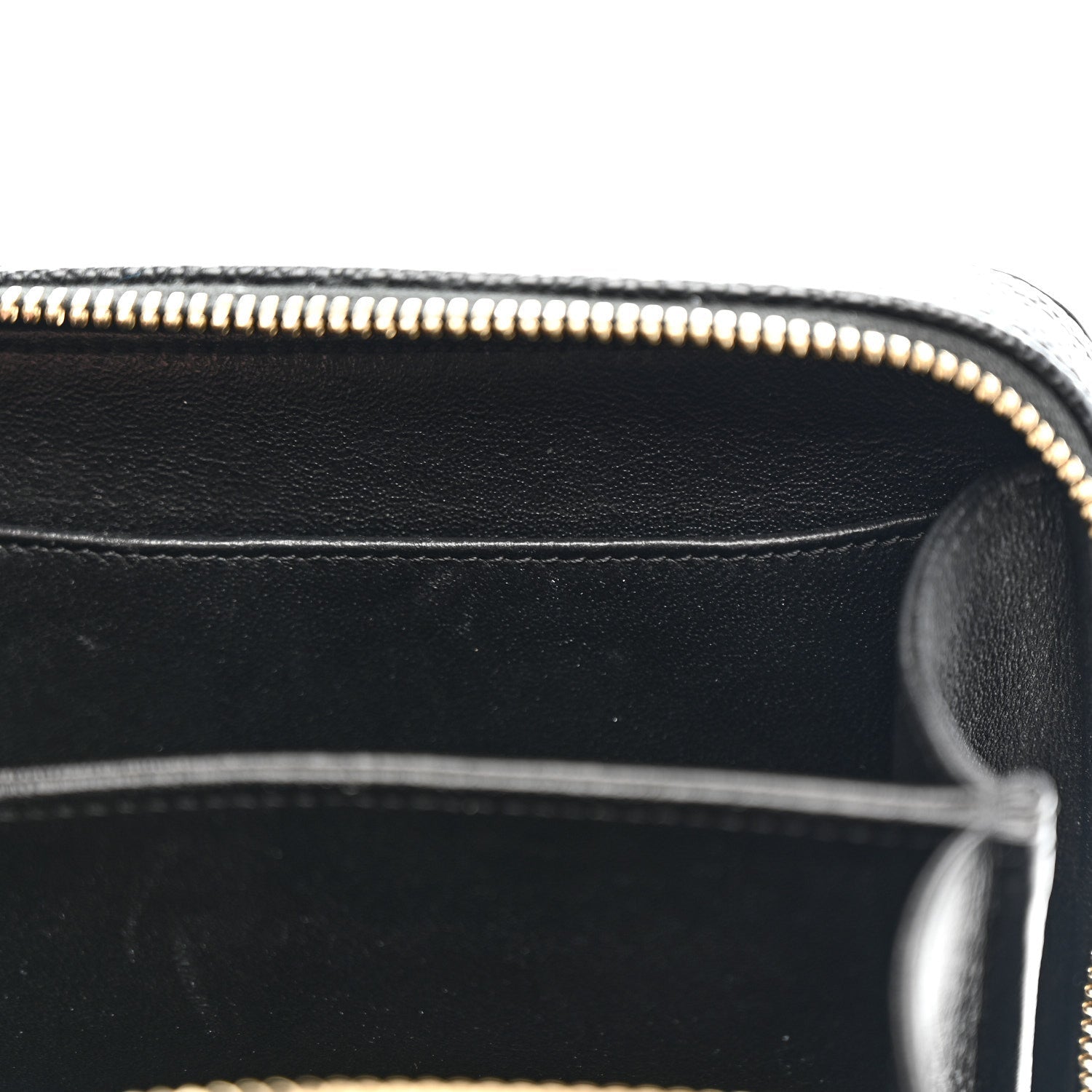 Caviar Quilted Small CC Filigree Vanity Case Black