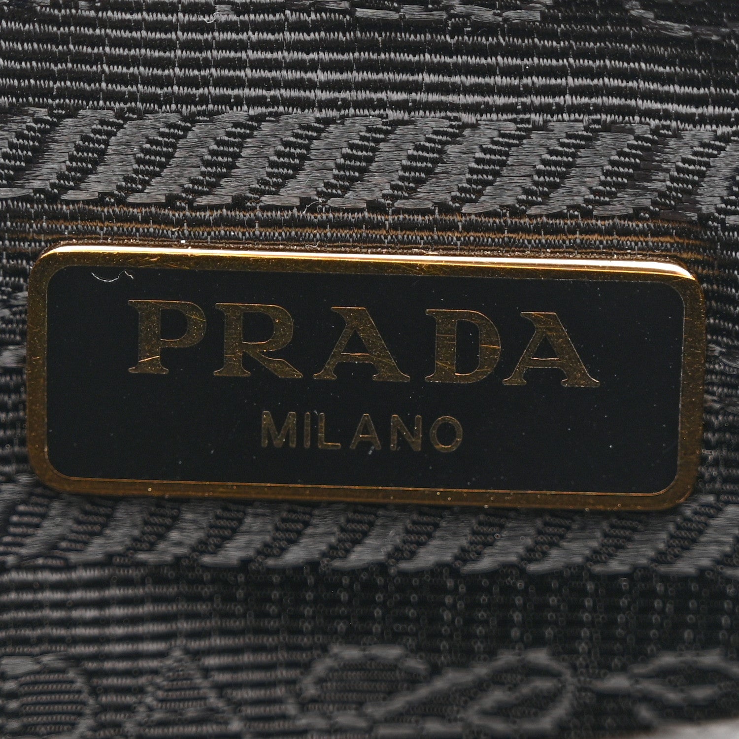 Saffiano Lux Re-Edition 2005 Shoulder Bag Black