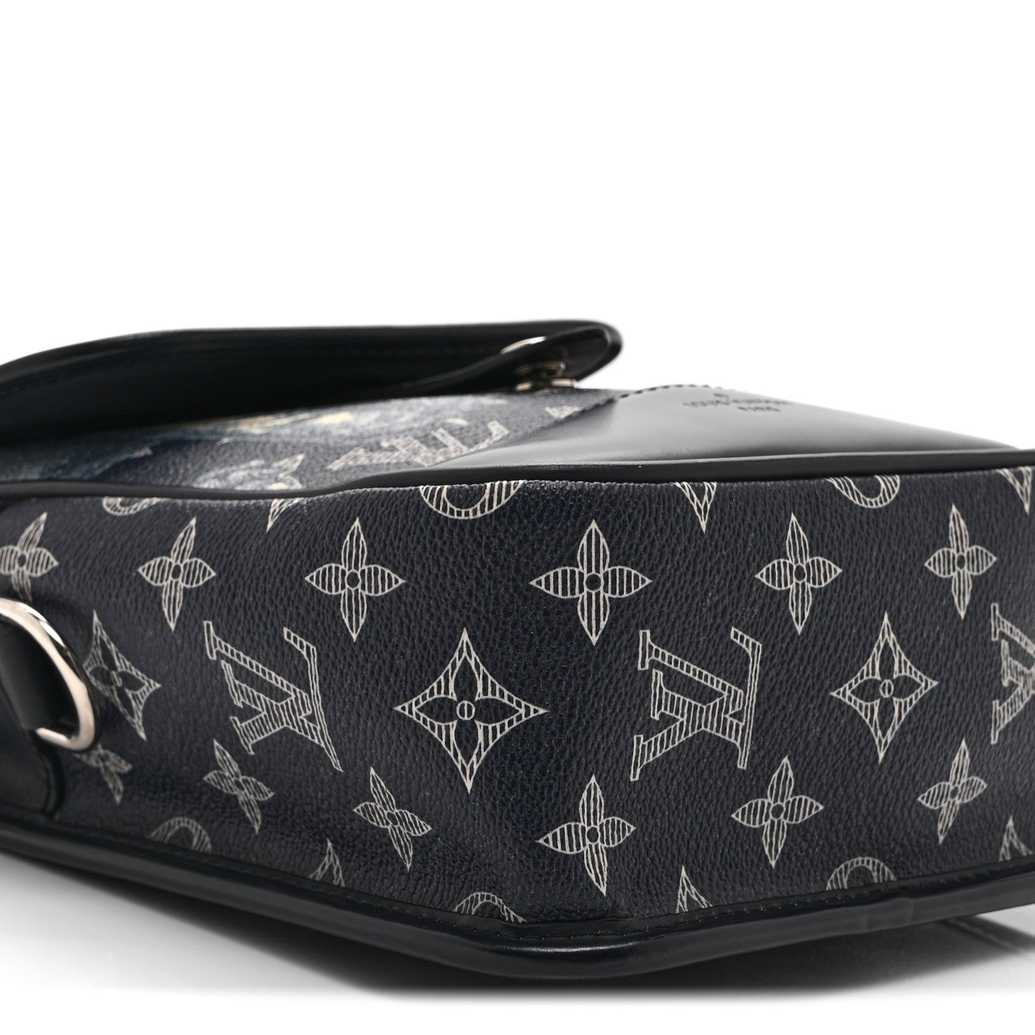 Savane Monogram Elephant Chapman Messenger BB Encre