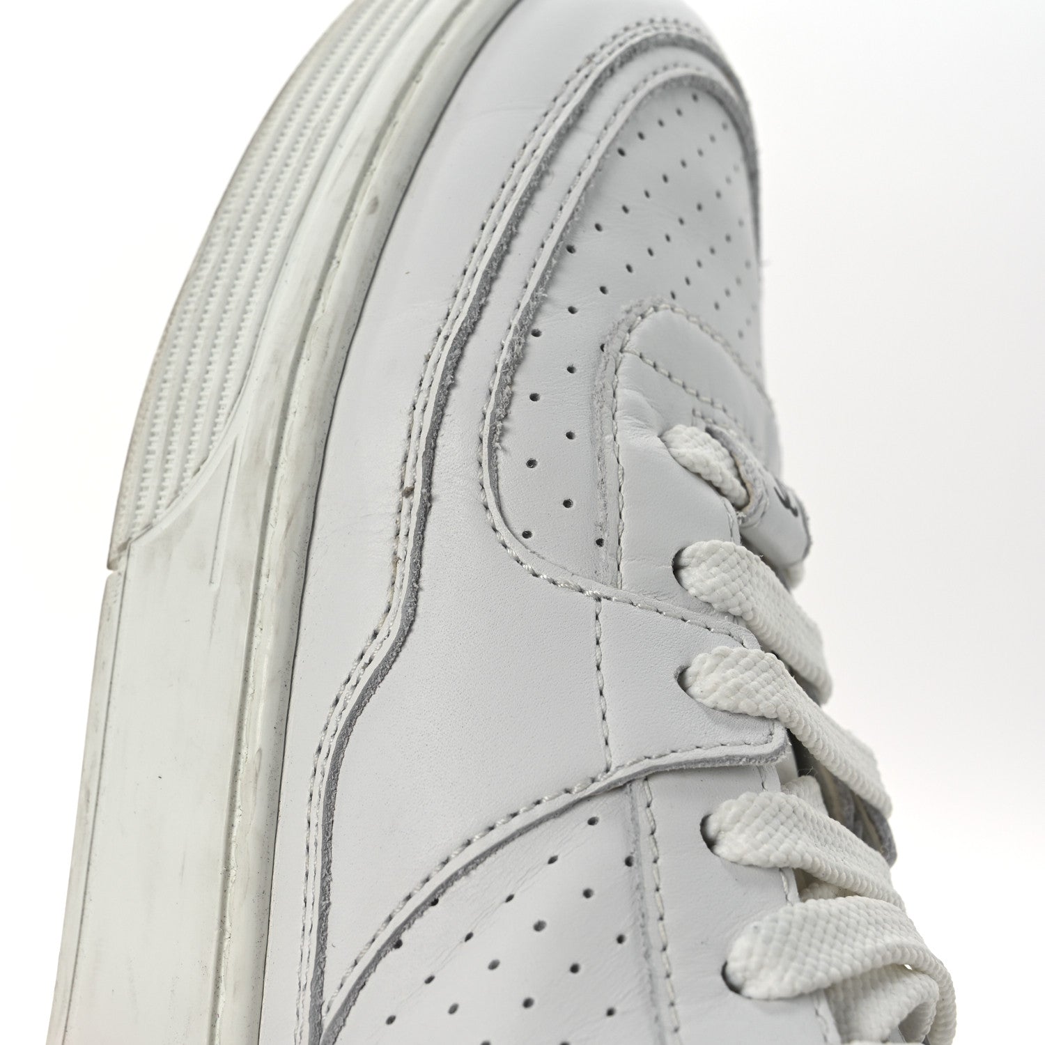 Calfskin Womens CC Sneakers 39.5 White