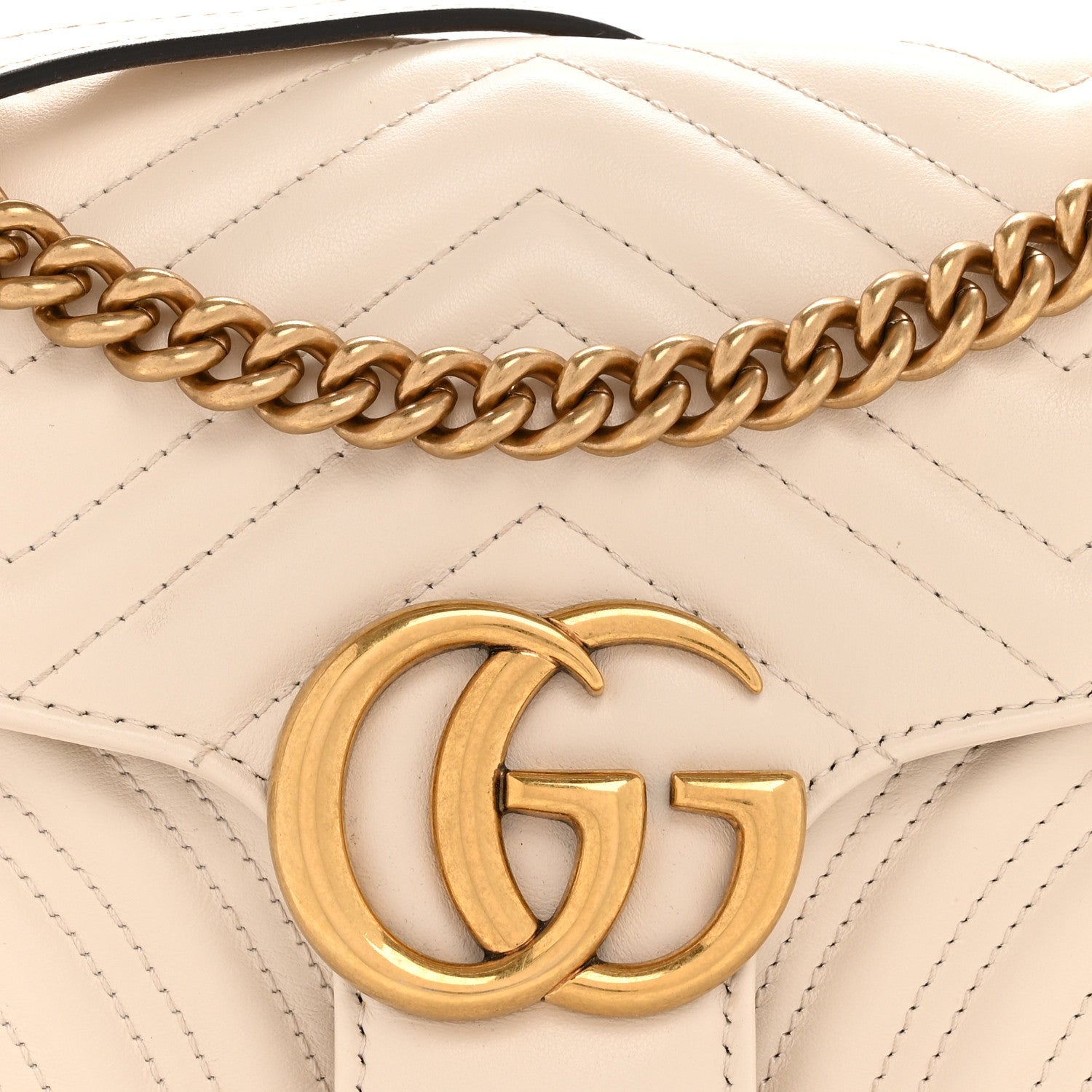 Calfskin Matelasse Small GG Marmont Shoulder Bag White